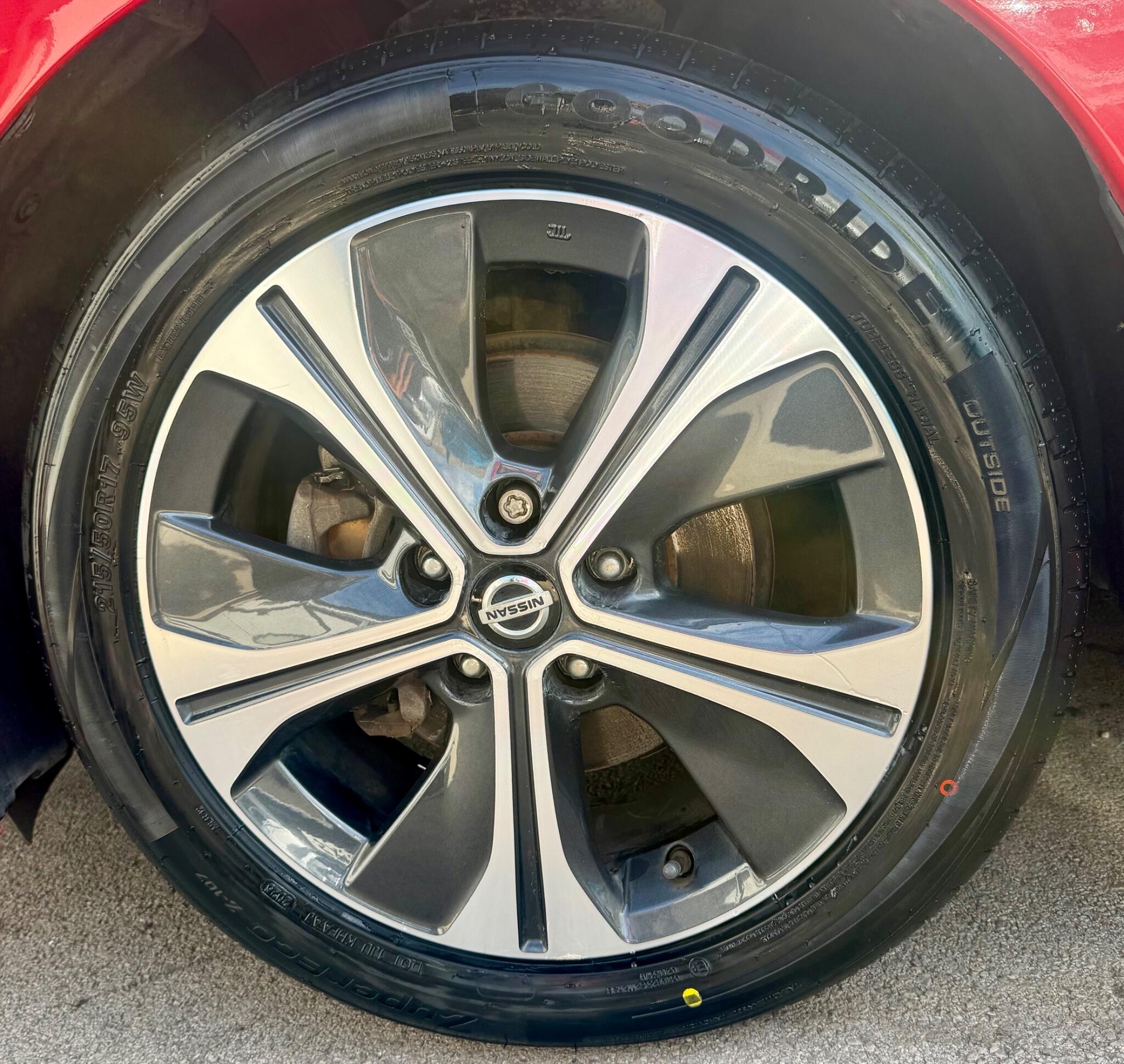 Nissan Leaf view 21
