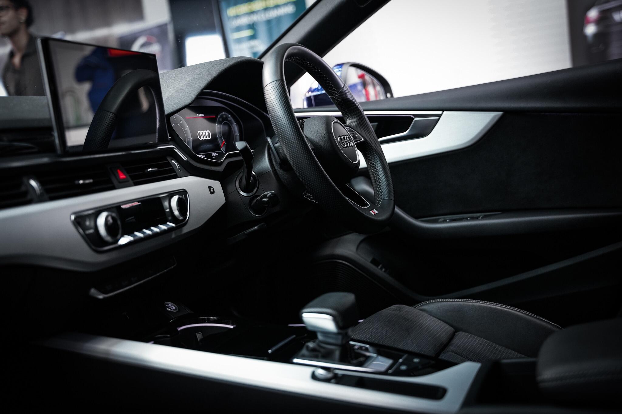 Audi A5 view 3
