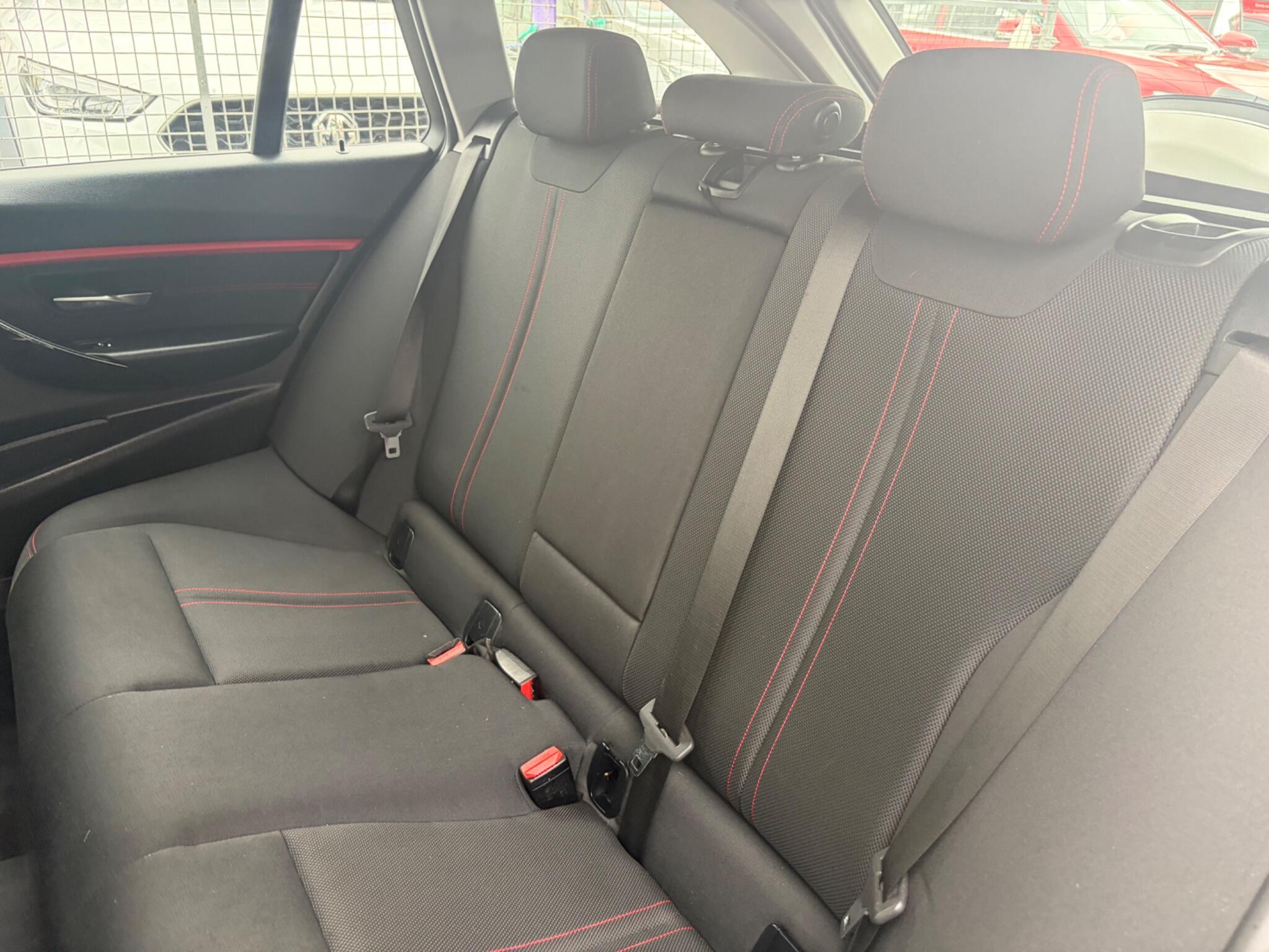 BMW 3 Series view 70