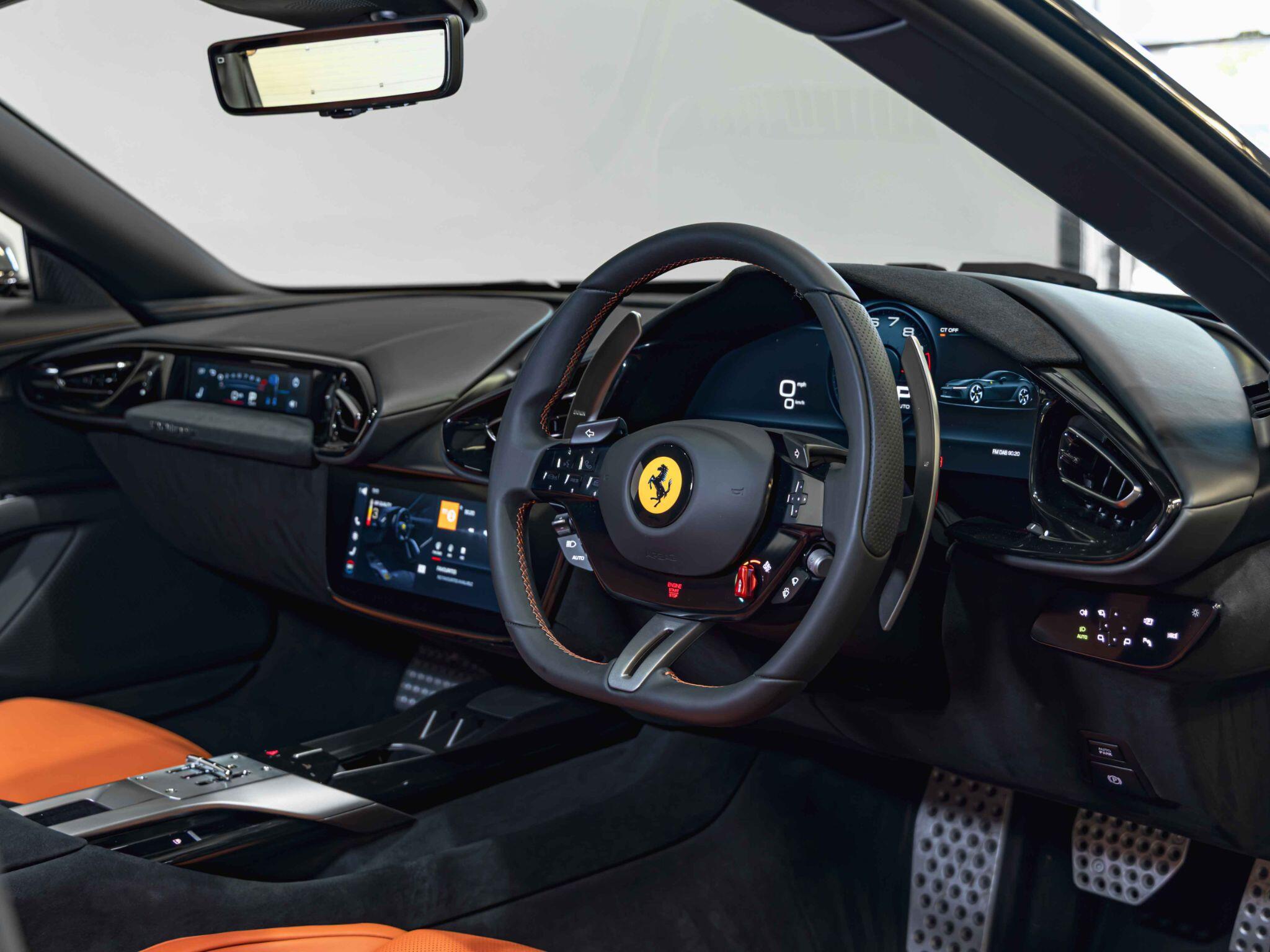 Ferrari 12cilindri view 22