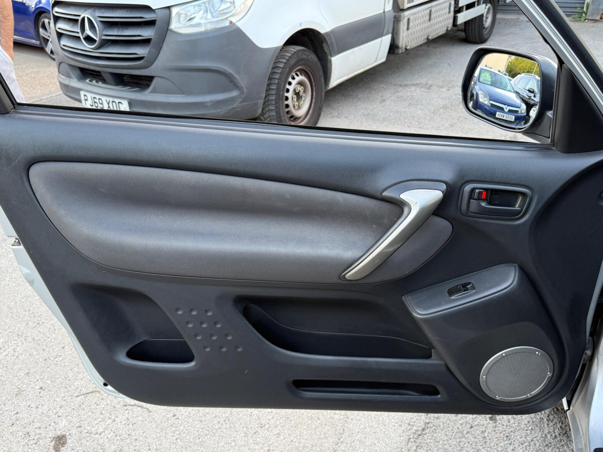 Toyota RAV4 - Image 24