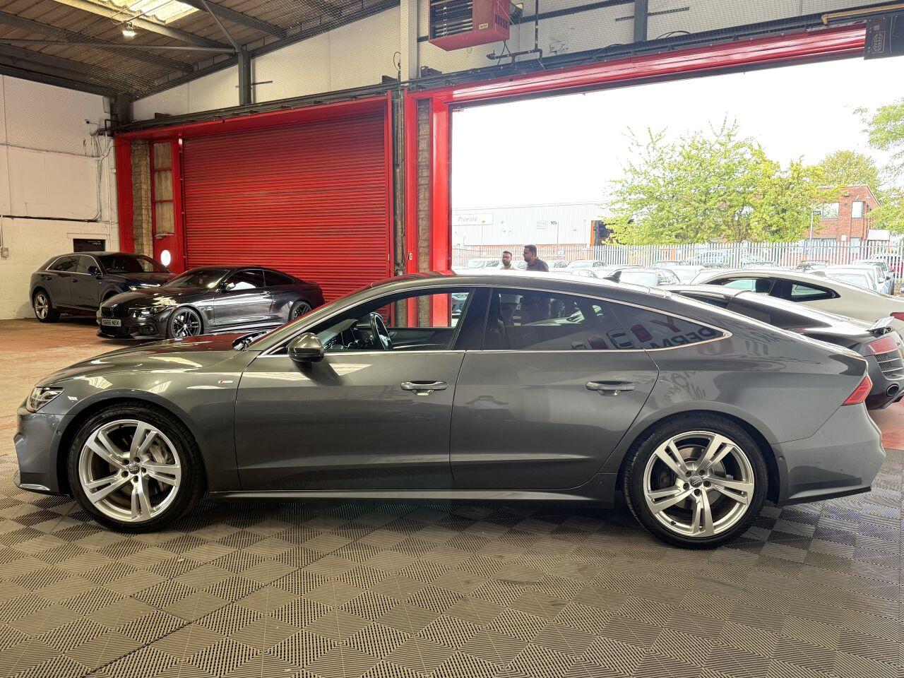 Audi A7 view 6