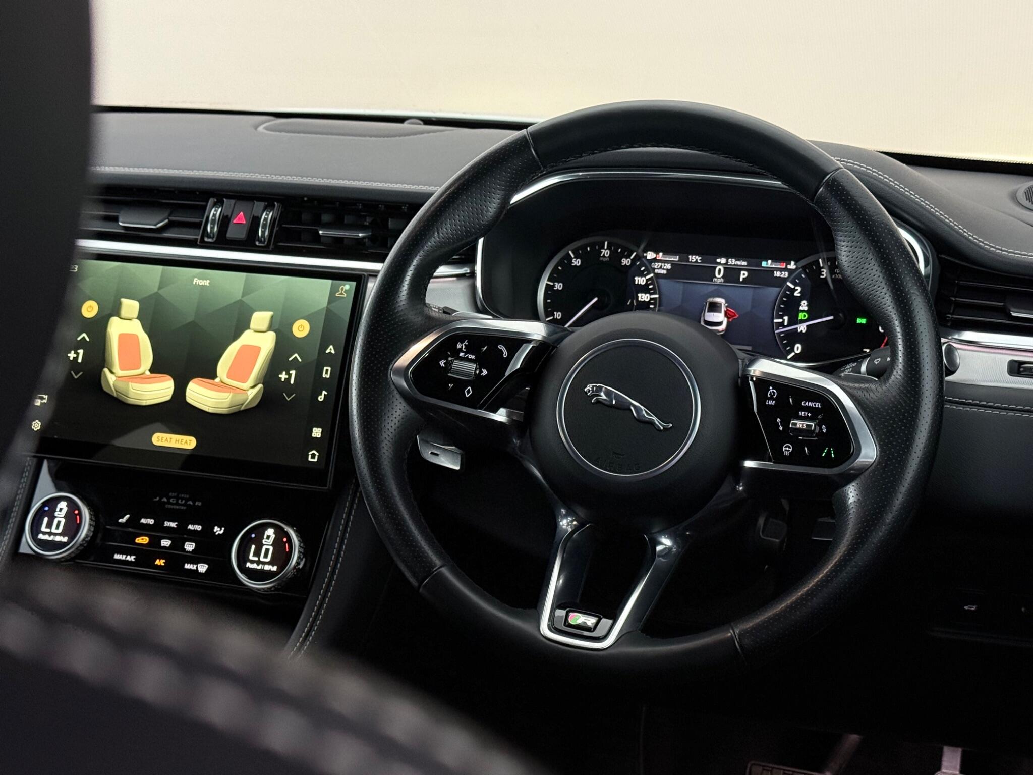Jaguar F-Pace view 14
