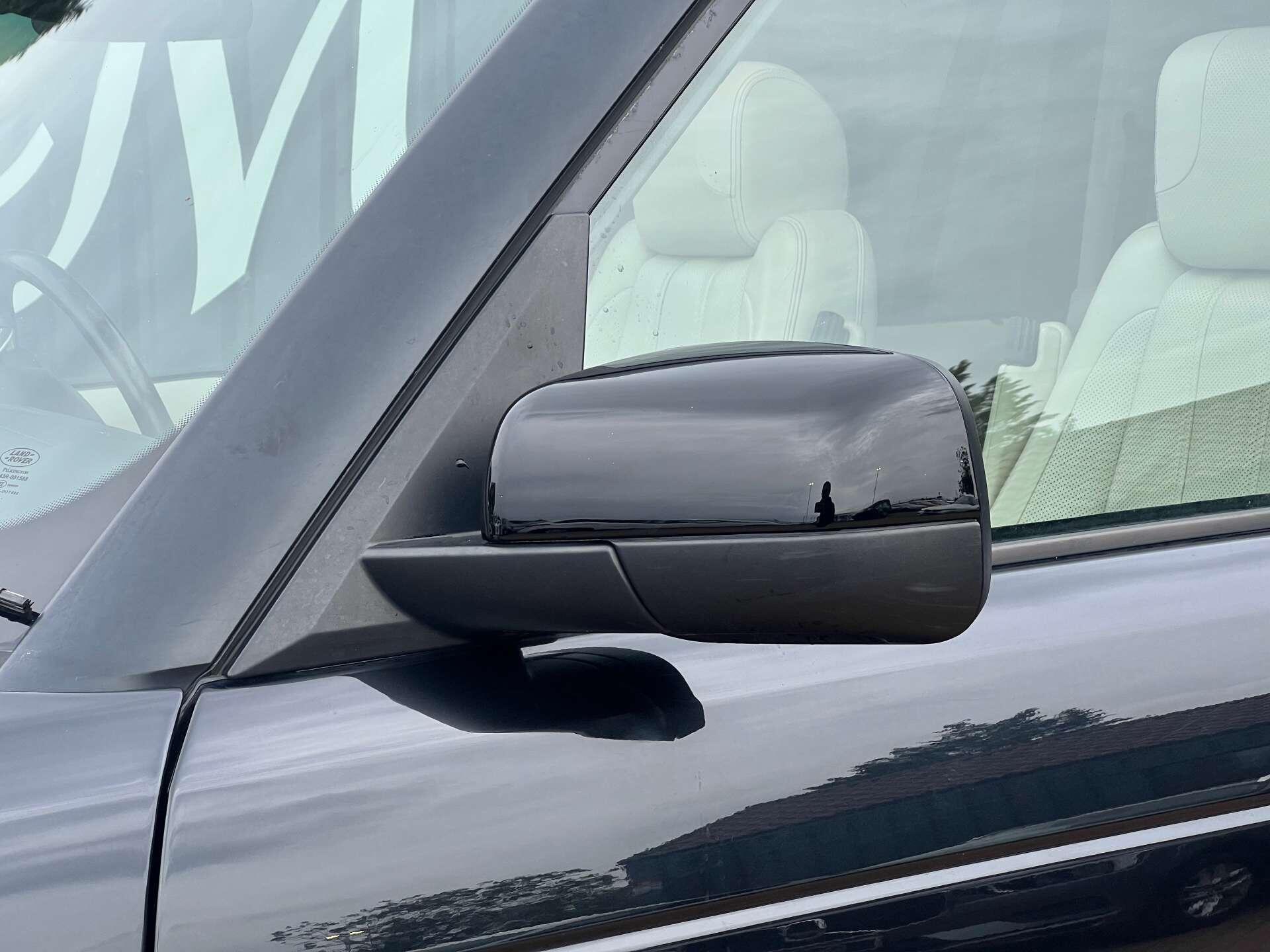 Land Rover Range Rover view 16