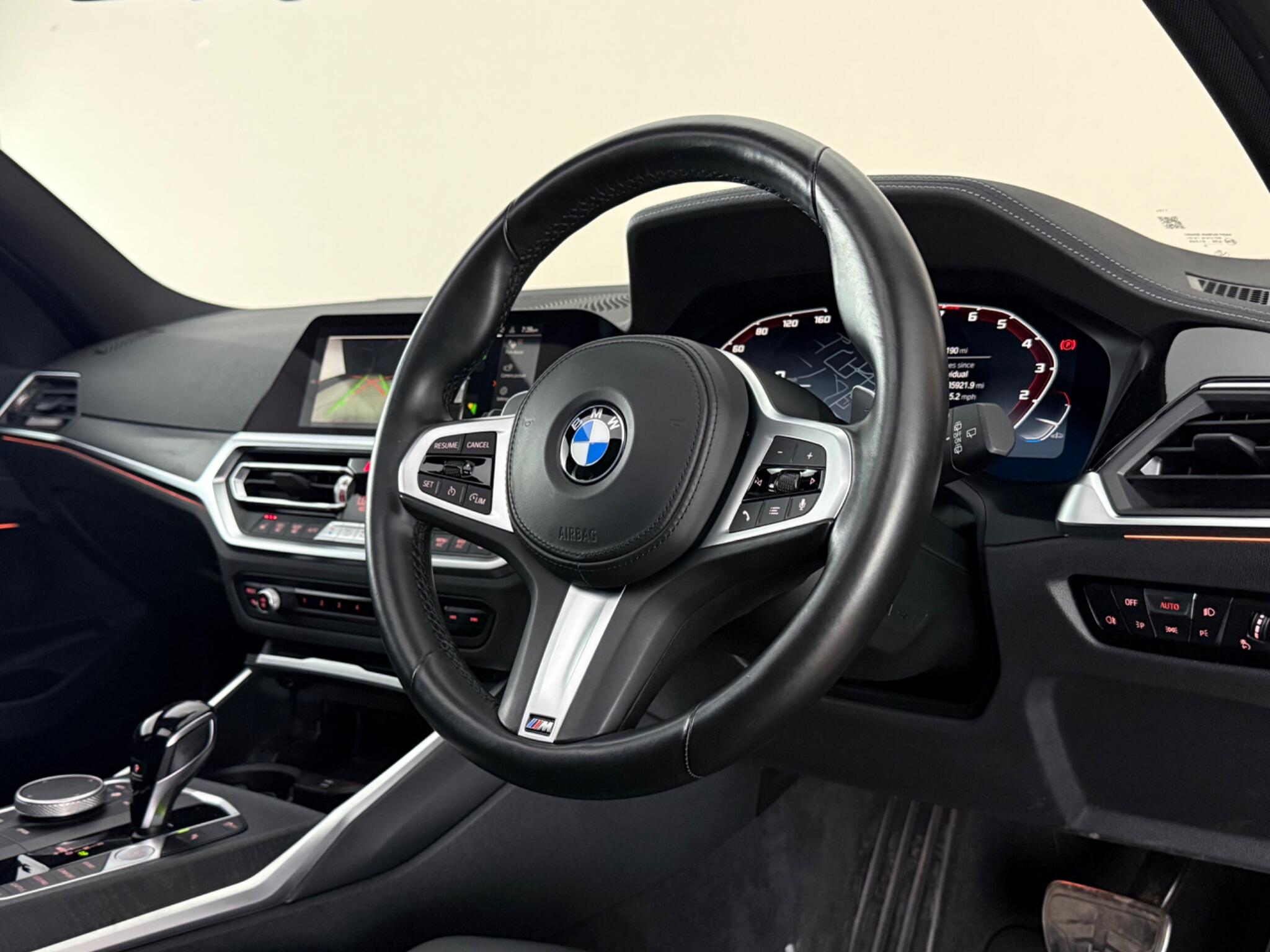BMW 3 Series view 3