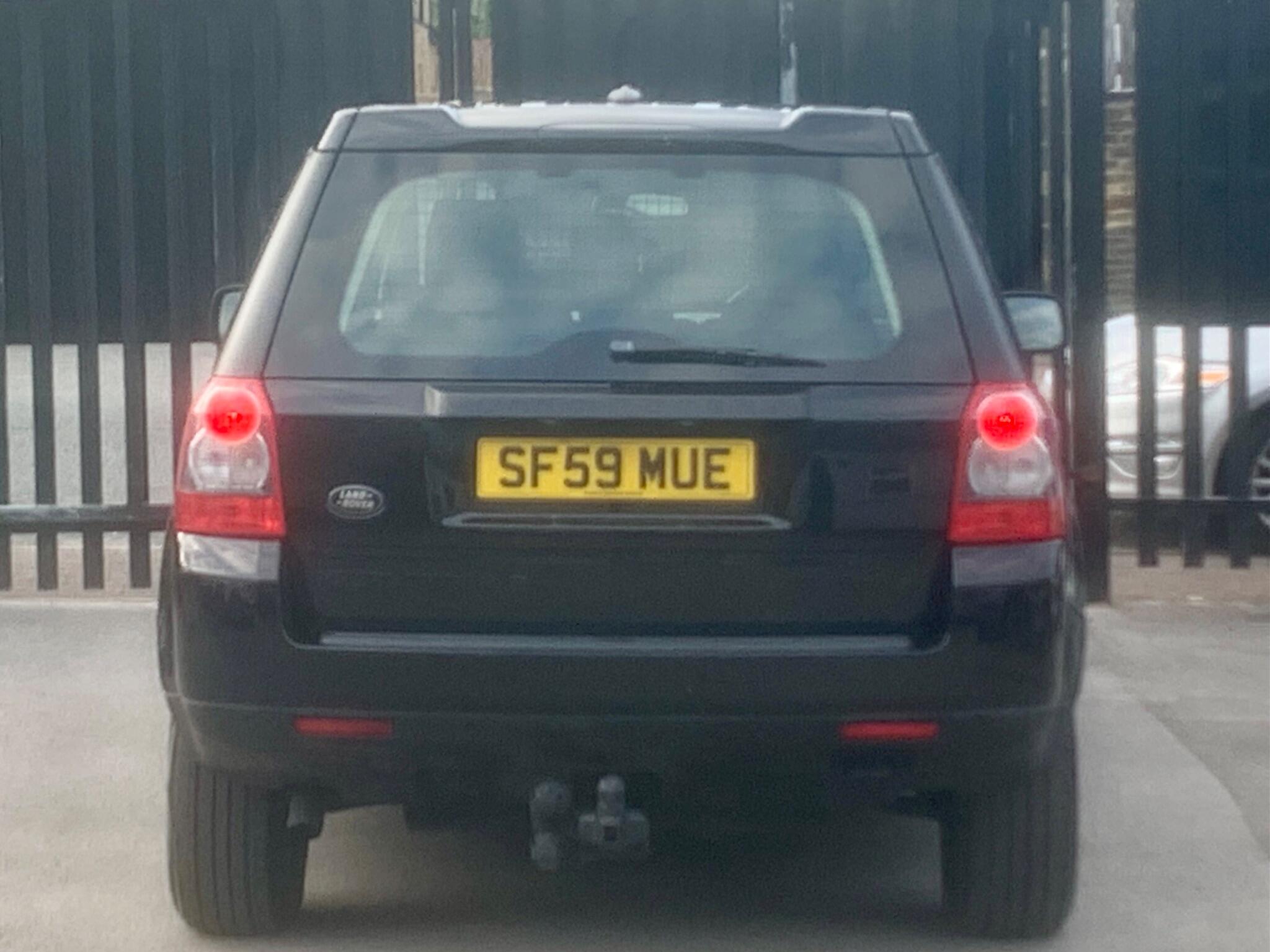 Land Rover Freelander 2 view 7