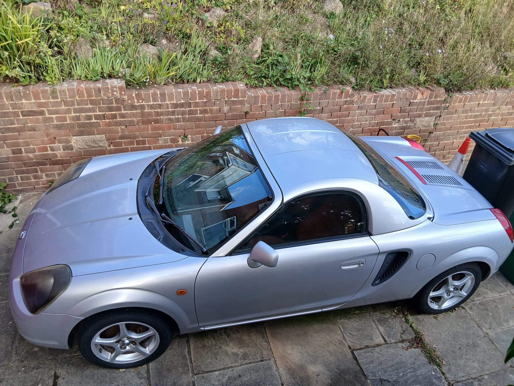 Toyota MR2