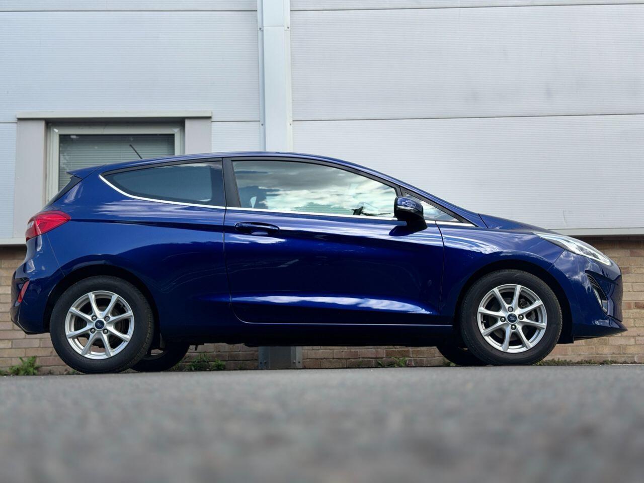 Ford Fiesta view 61