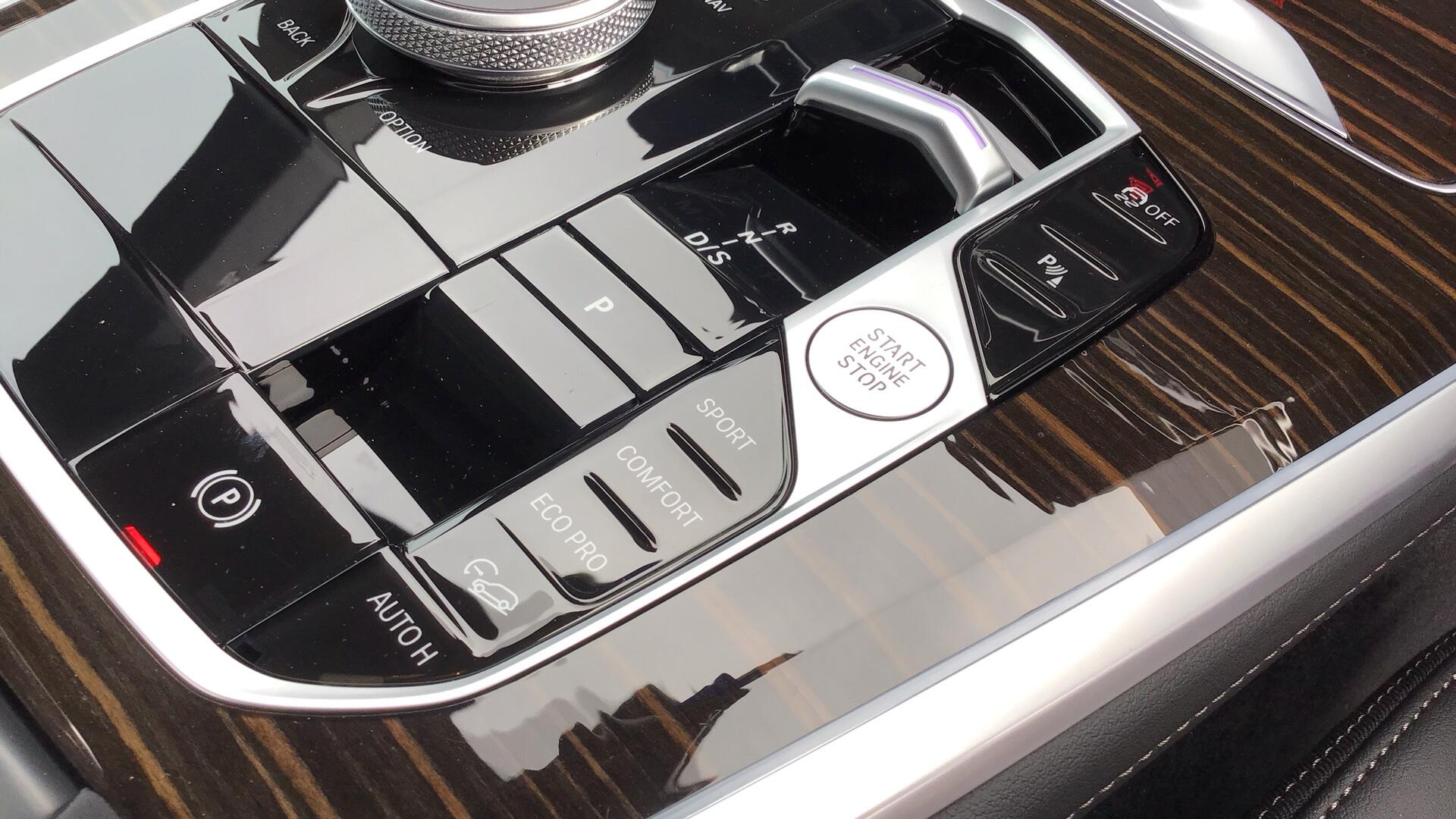 BMW X5 view 19