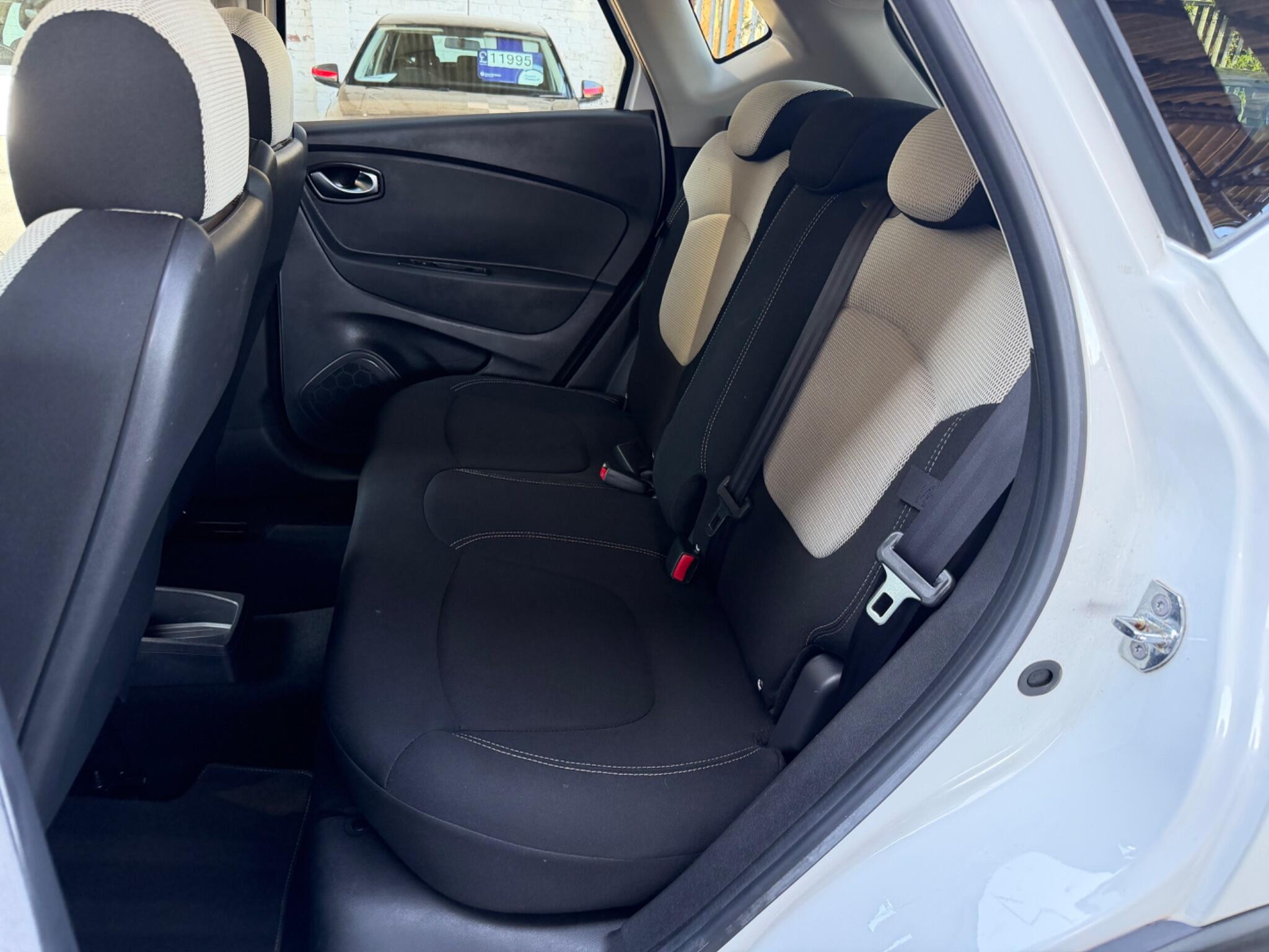 Renault Captur view 9