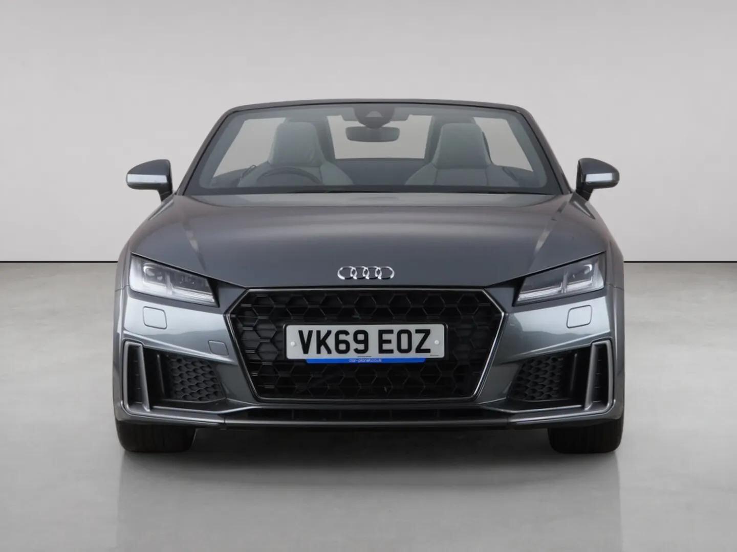 Audi TT view 8