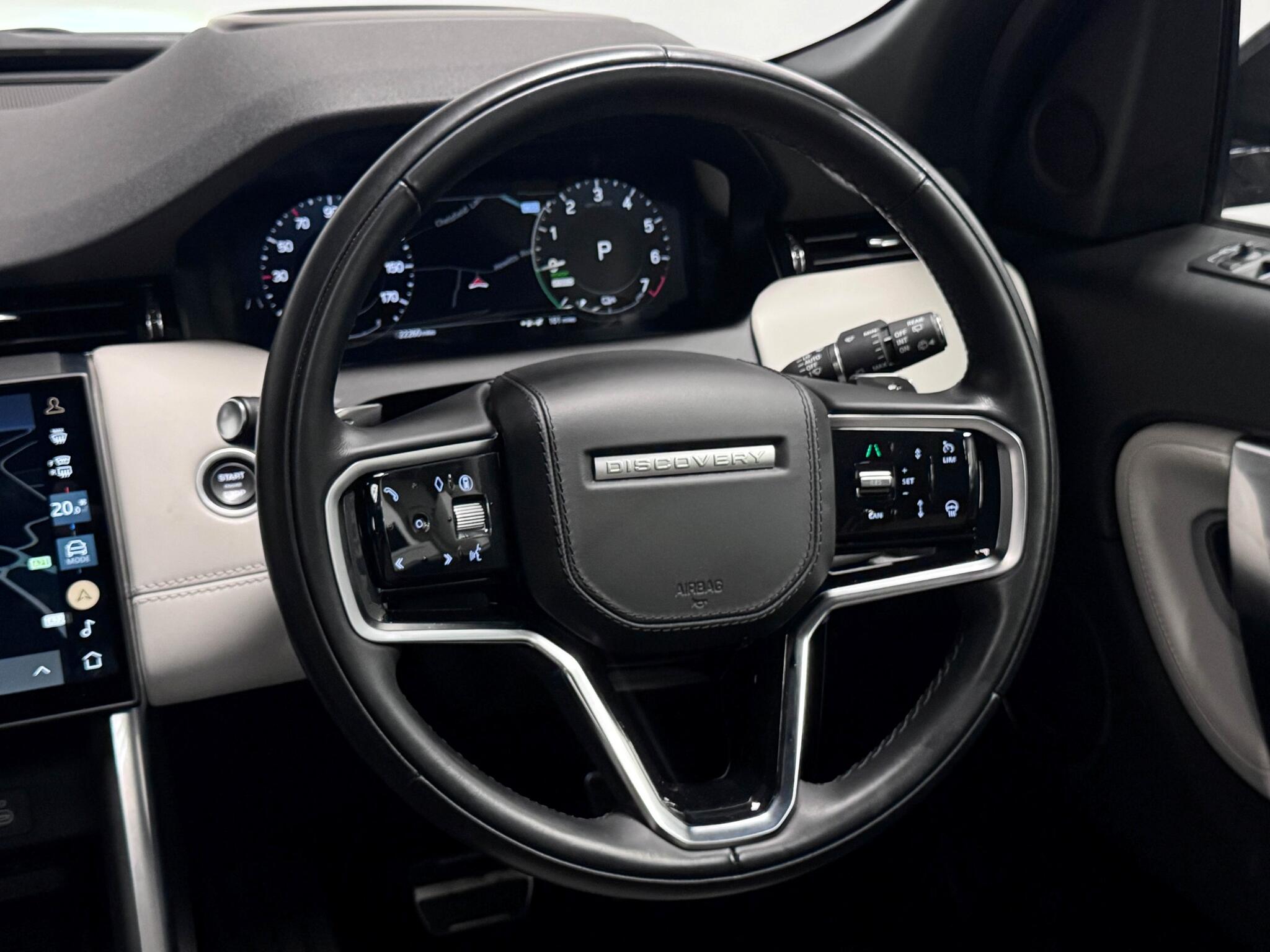 Land Rover Discovery Sport view 33