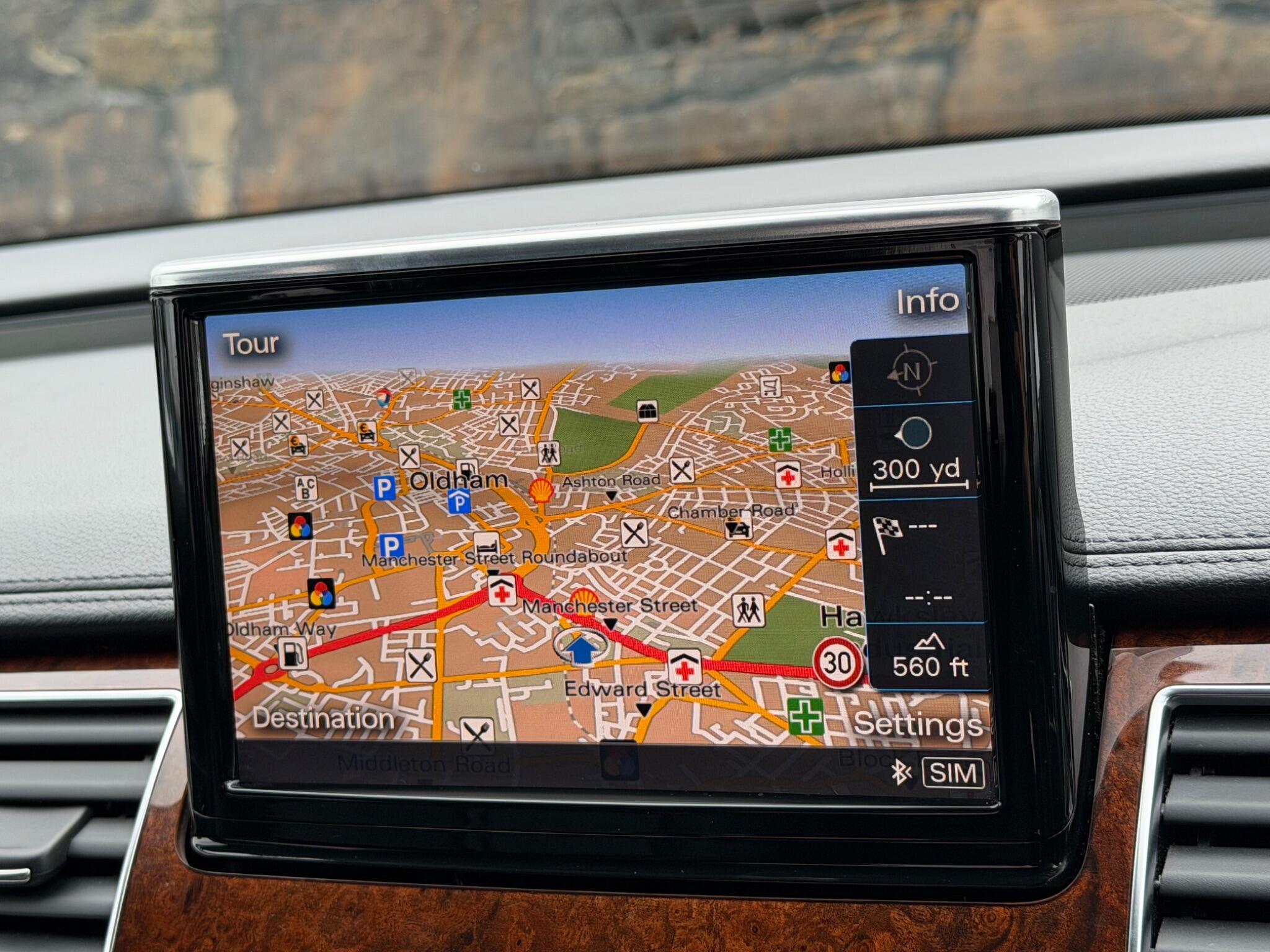 Audi A8 view 31