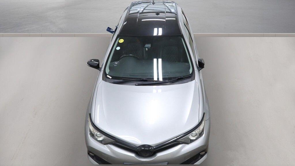 Toyota Auris view 12