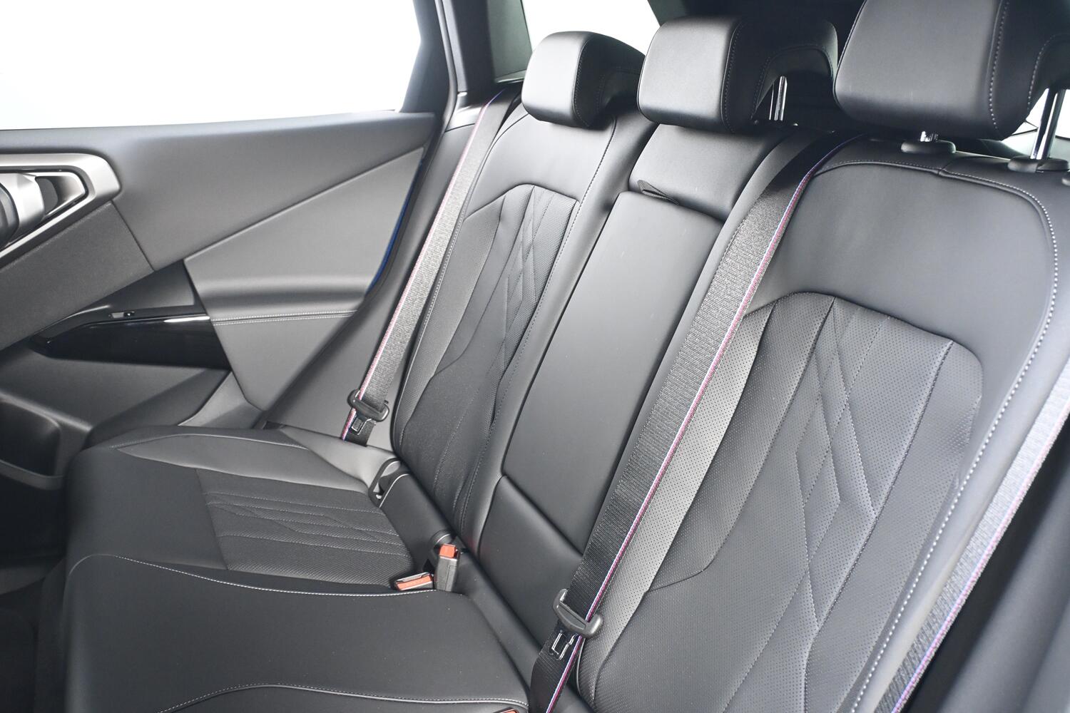 BMW X3 view 12