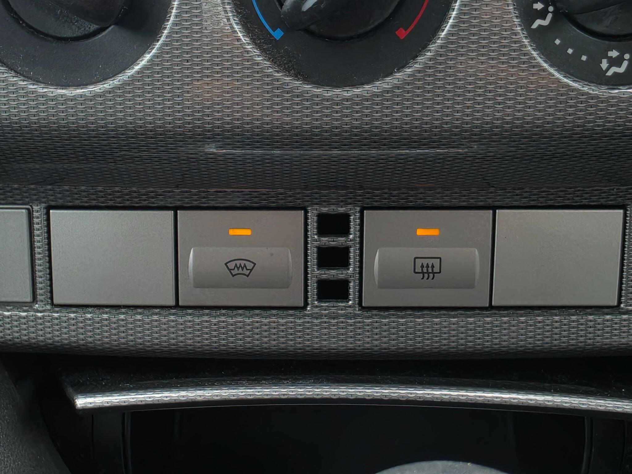 Ford Focus view 18