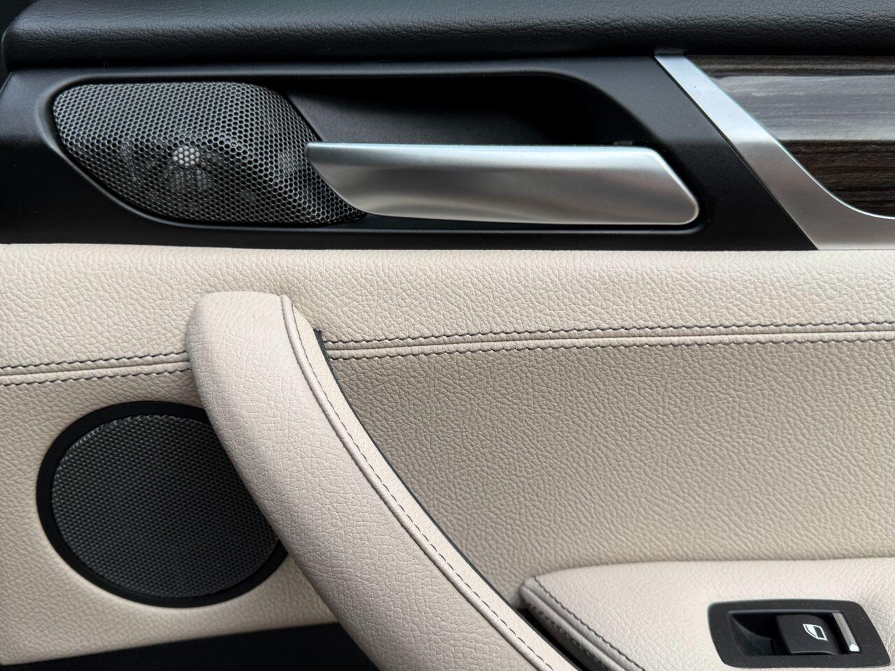 BMW X3 view 14