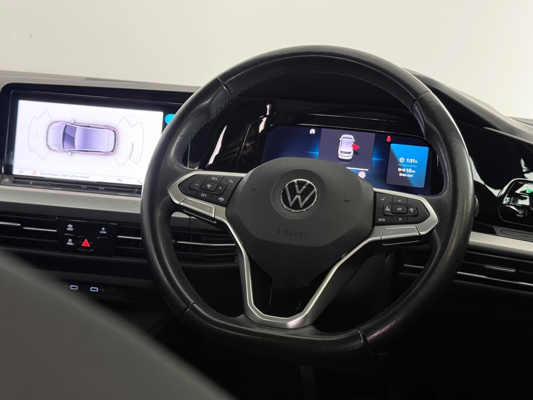 Volkswagen Golf view 13