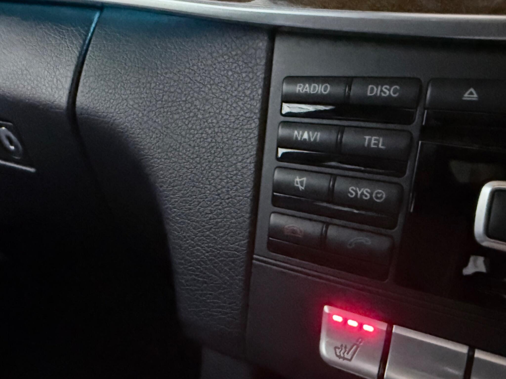 Mercedes-Benz E-Class view 49
