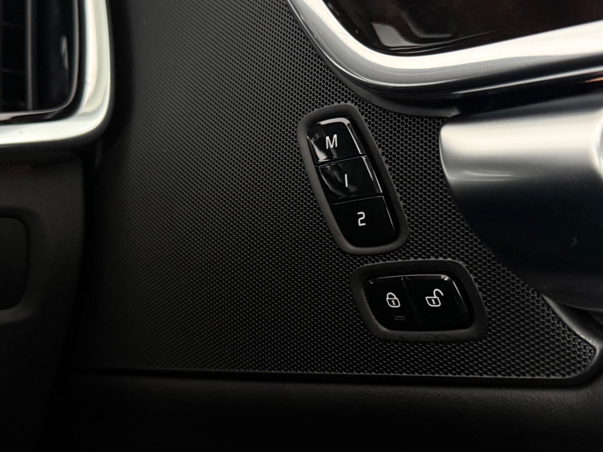Volvo V90 view 24
