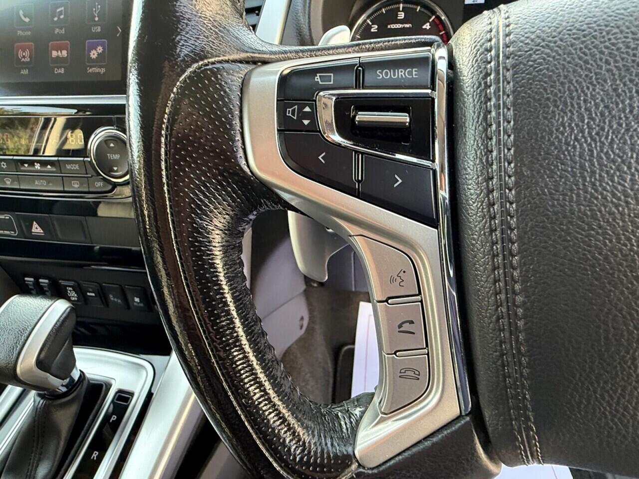Mitsubishi Shogun Sport view 28