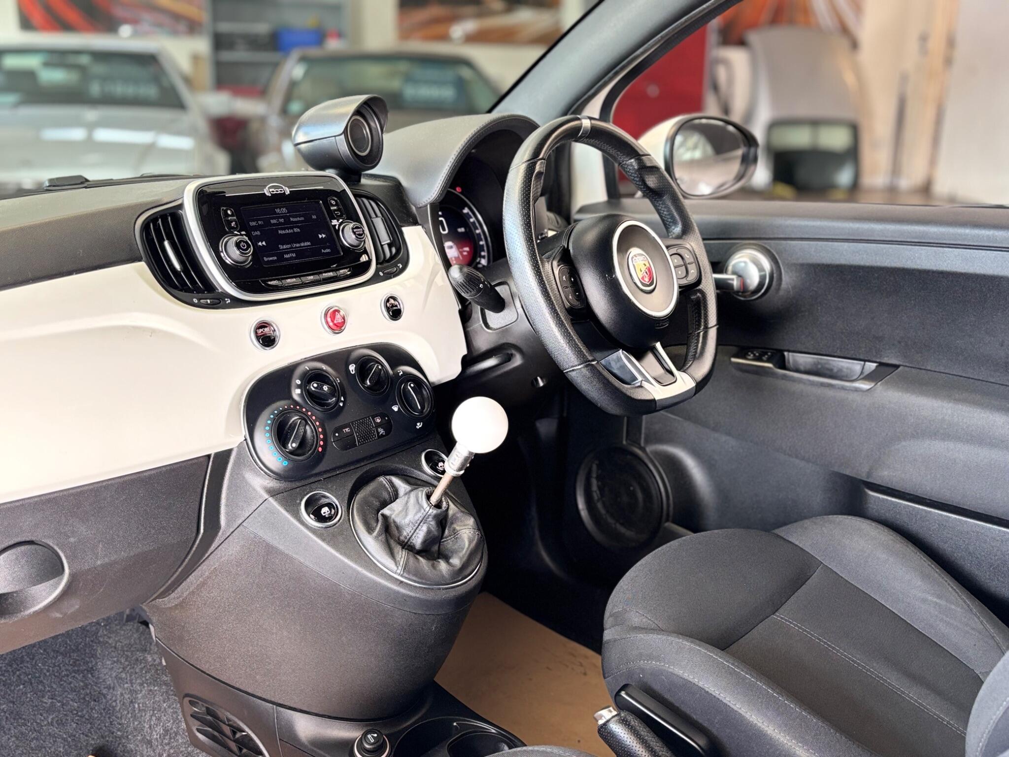 Abarth 595 view 11