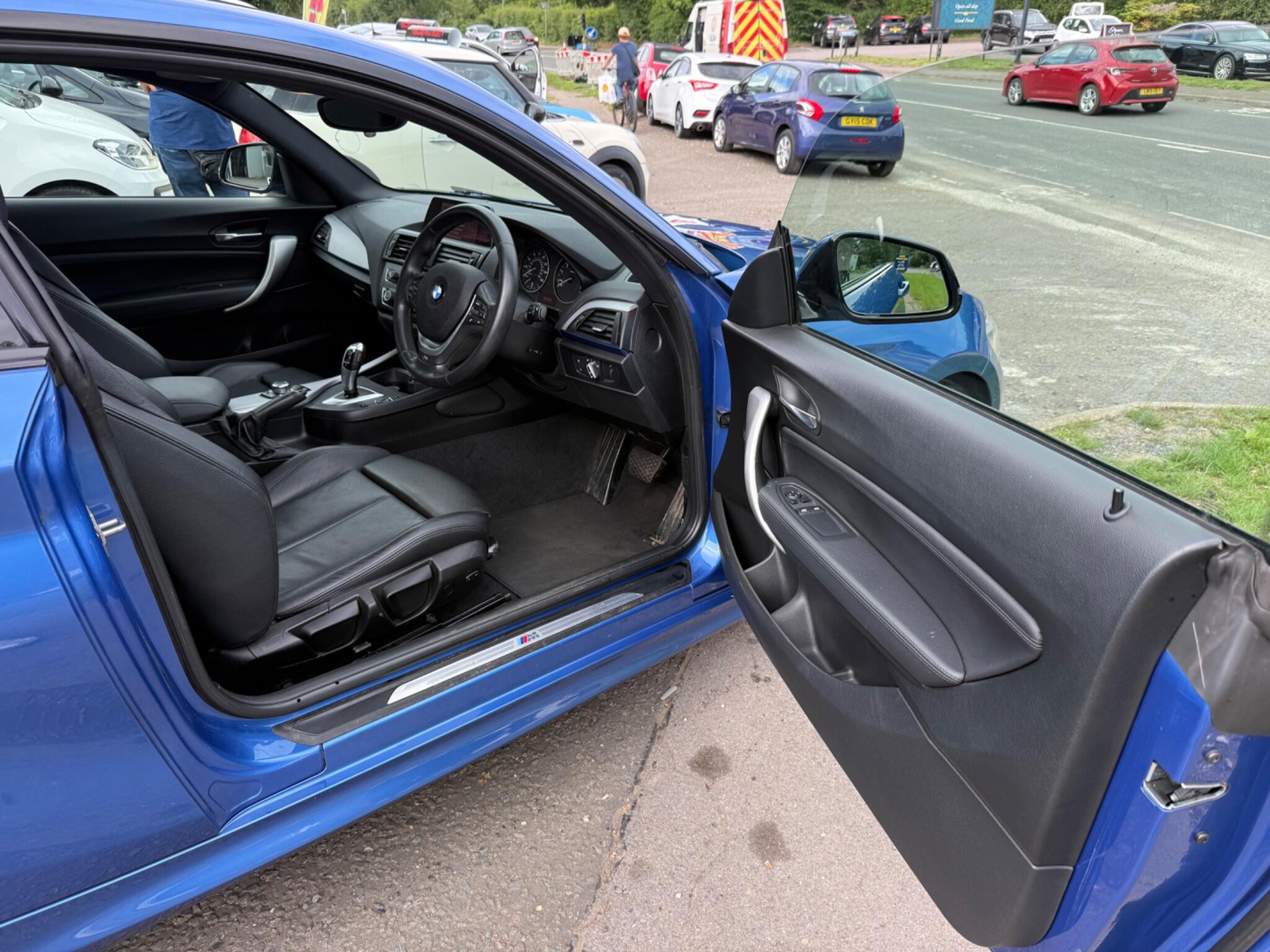 BMW 1 Series view 21