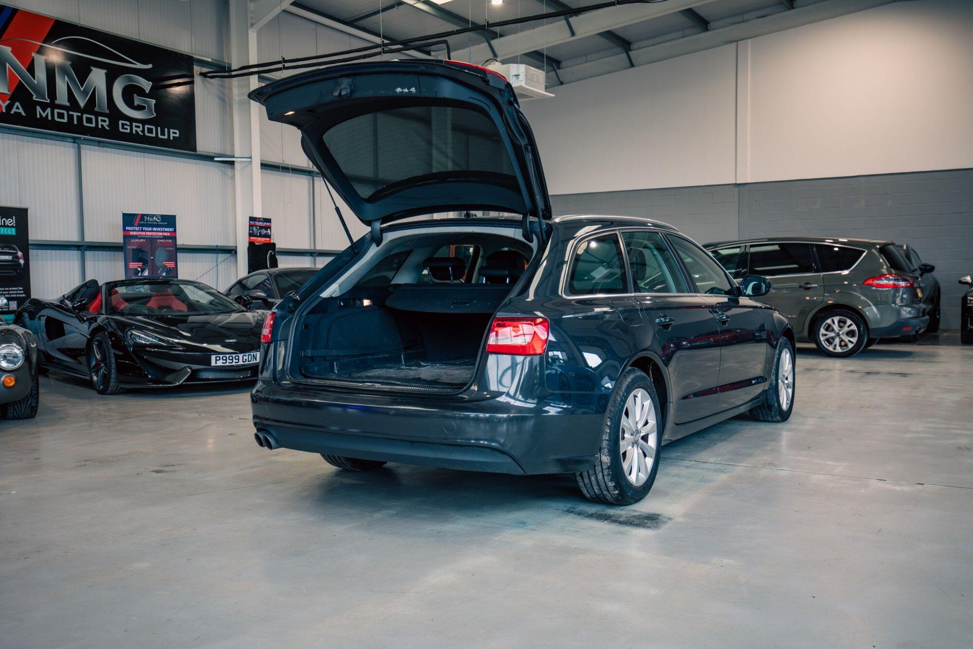 Audi A6 view 33