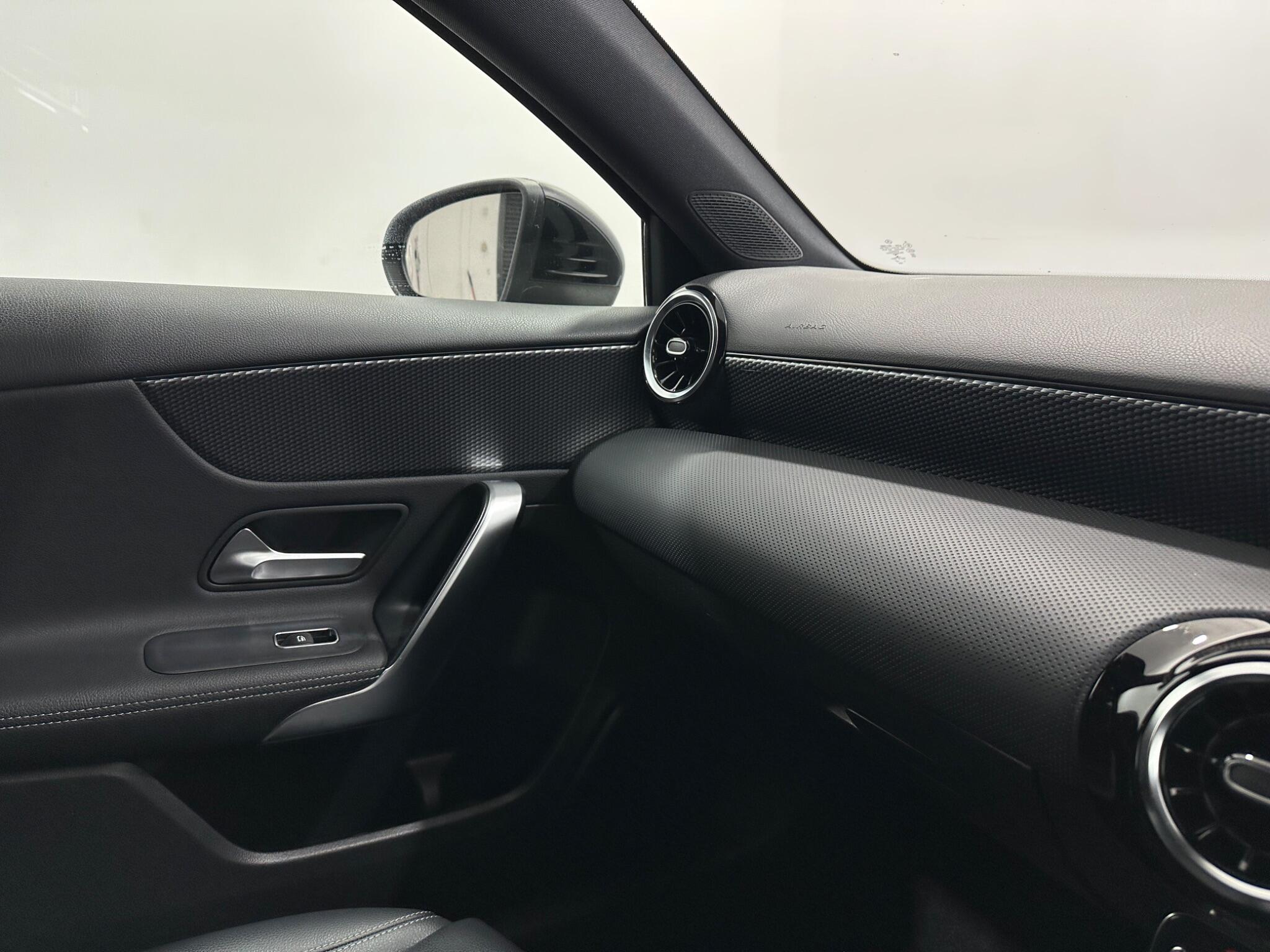 Mercedes-Benz A Class view 24