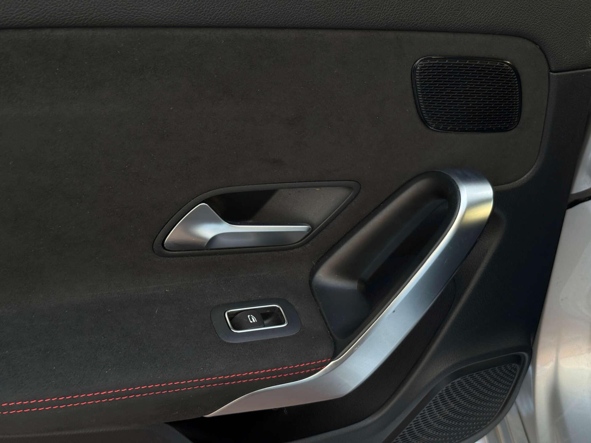 Mercedes-Benz A Class view 38