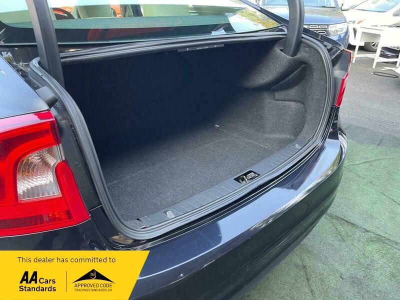 2015 Volvo S60 image 41