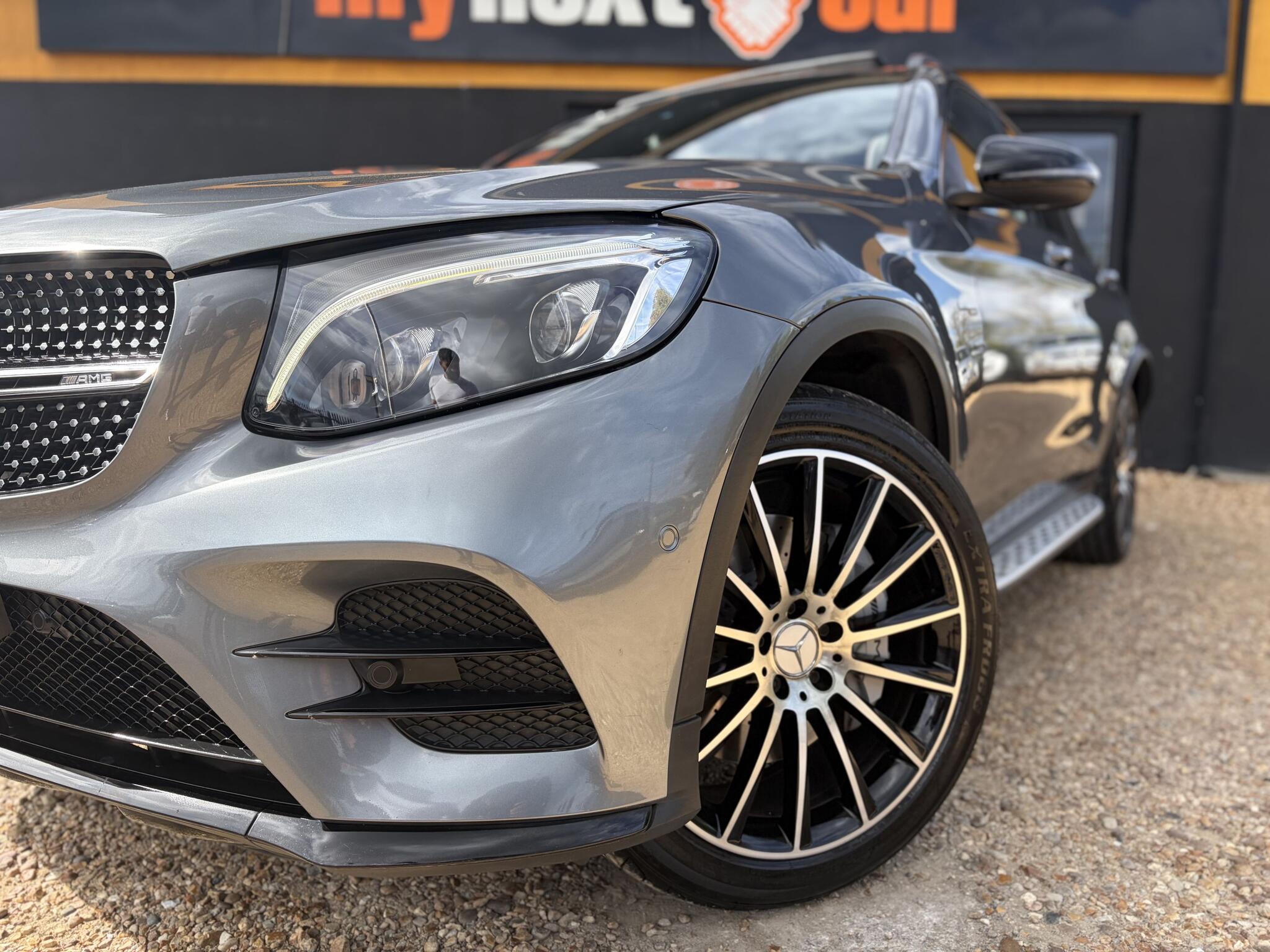 Mercedes-Benz GLC view 5