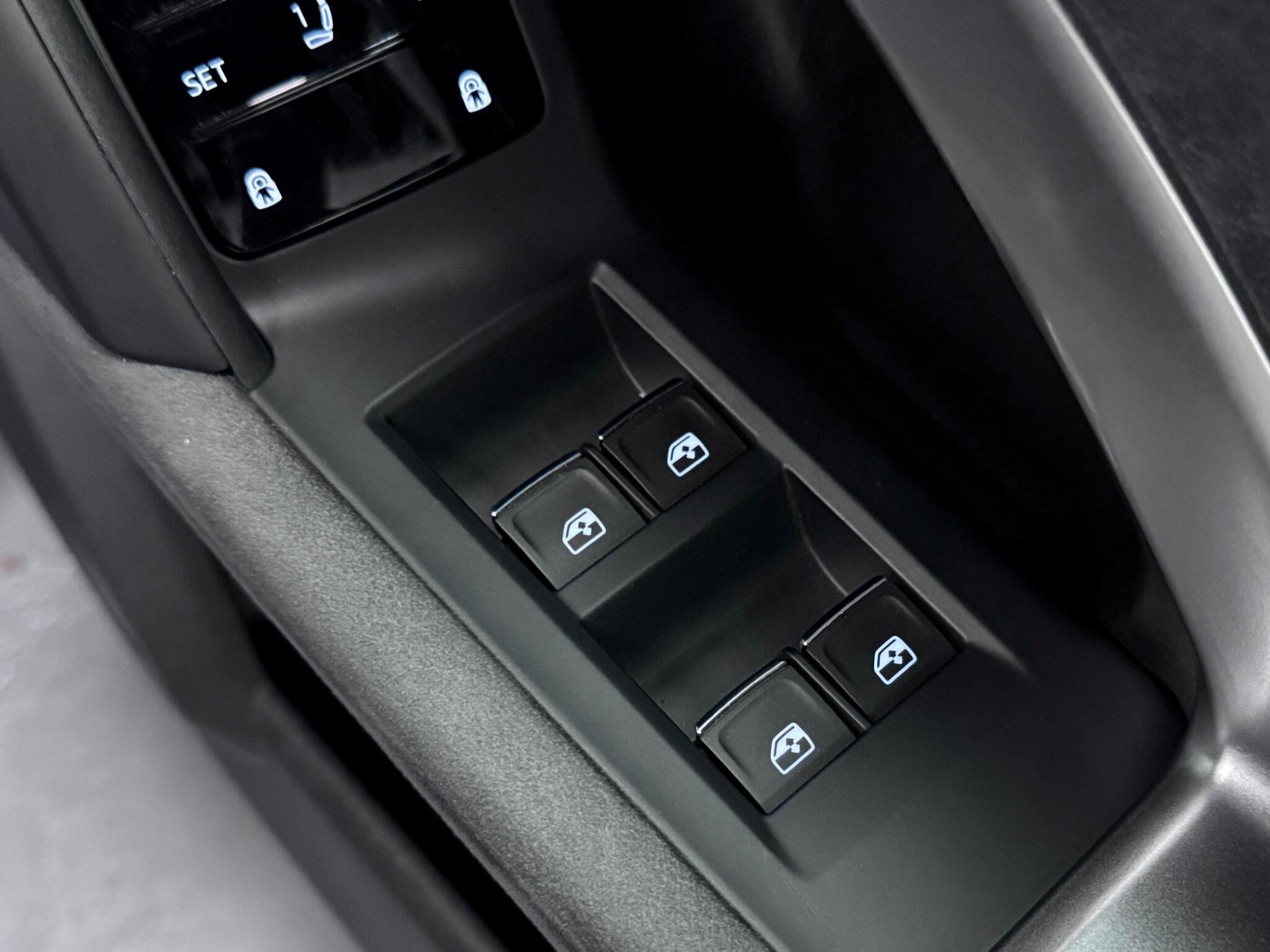 Audi Q5 view 21