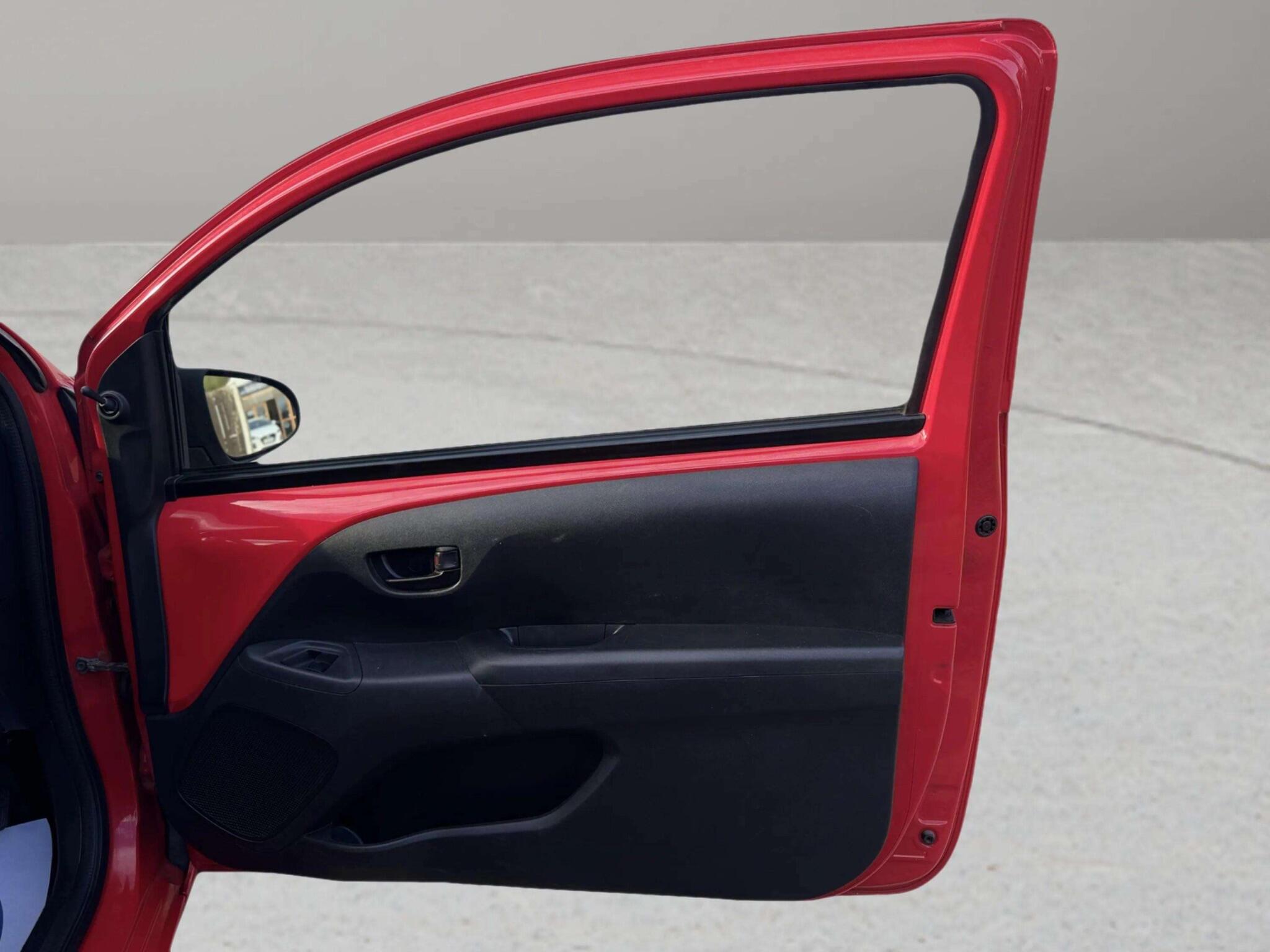 Toyota Aygo view 44