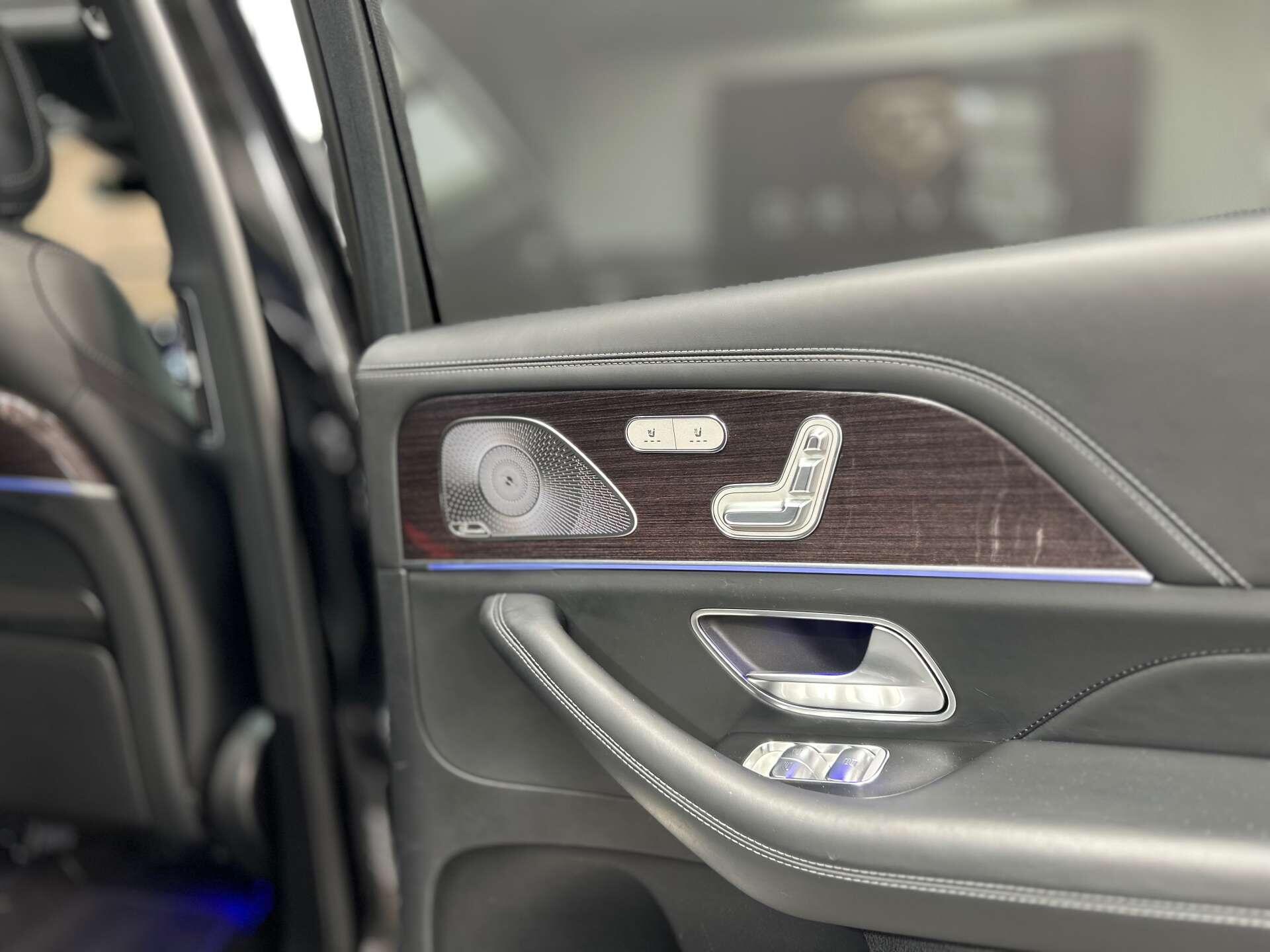 Mercedes-Benz GLS view 27