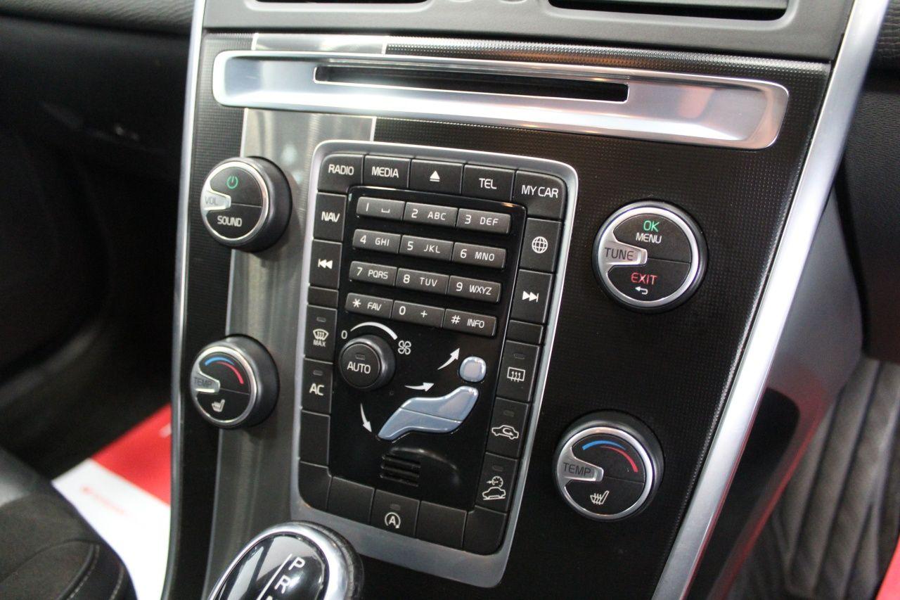 Volvo XC60 view 40