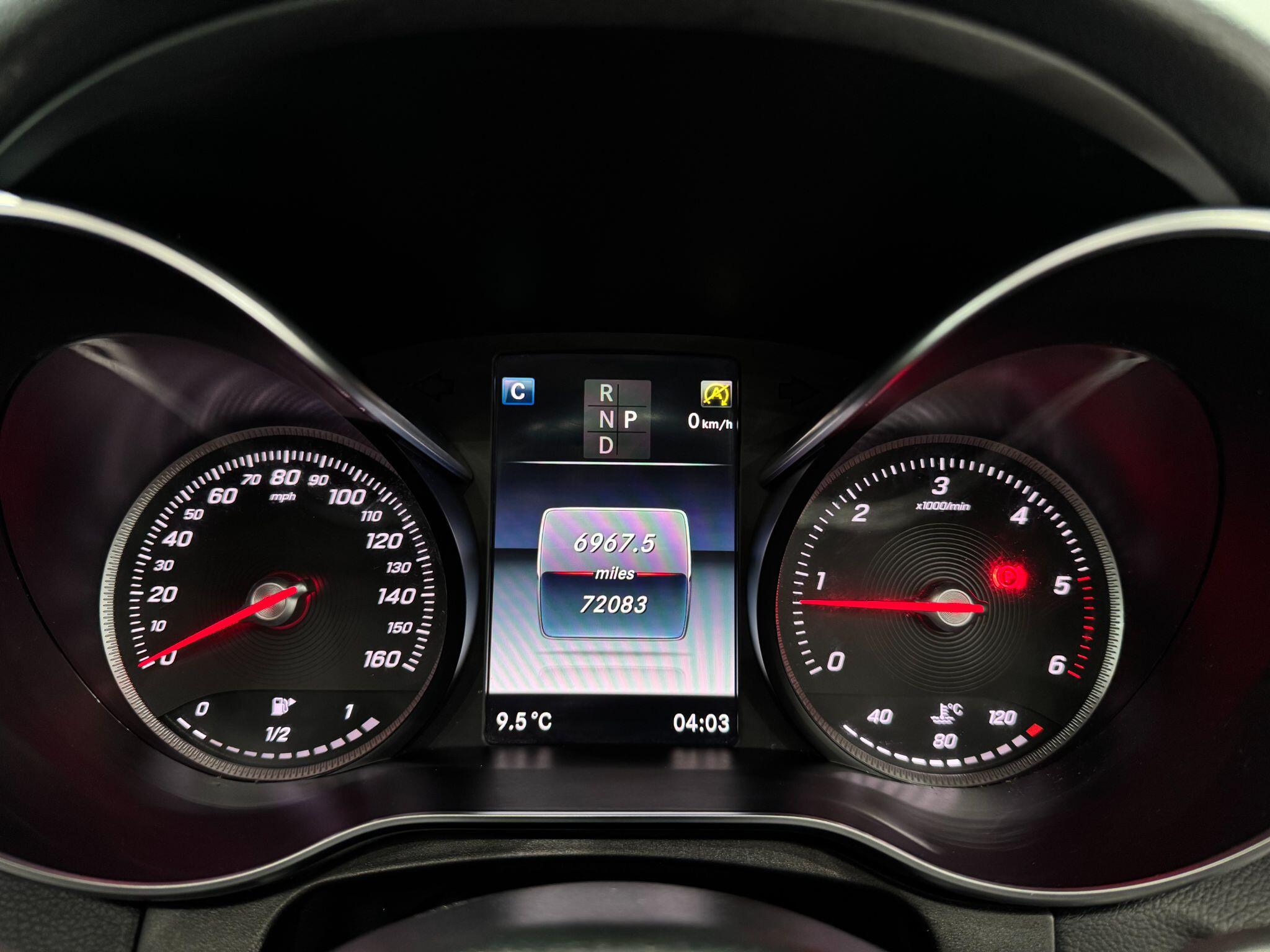 Mercedes-Benz GLC view 44