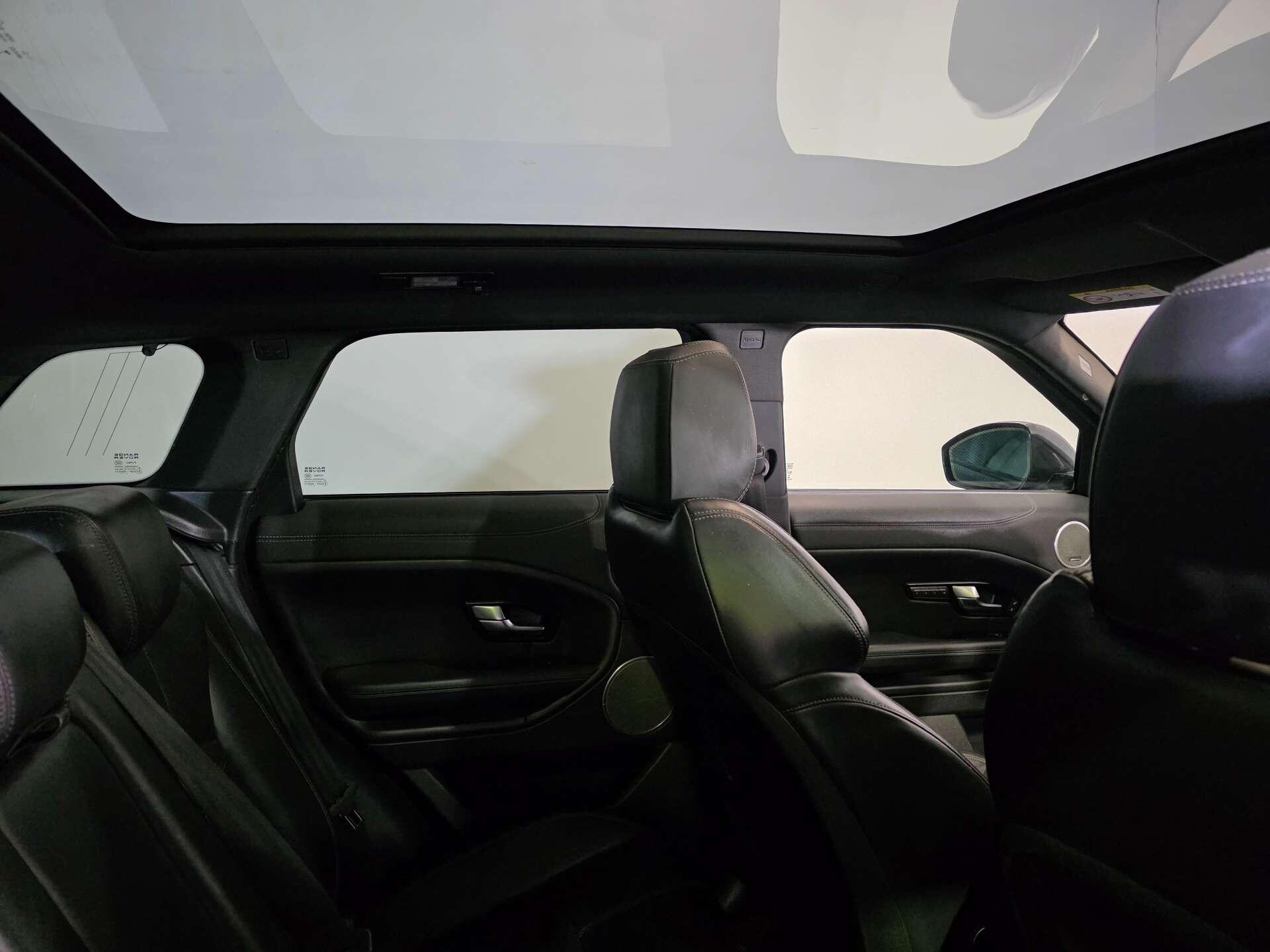 Land Rover Range Rover Evoque view 10