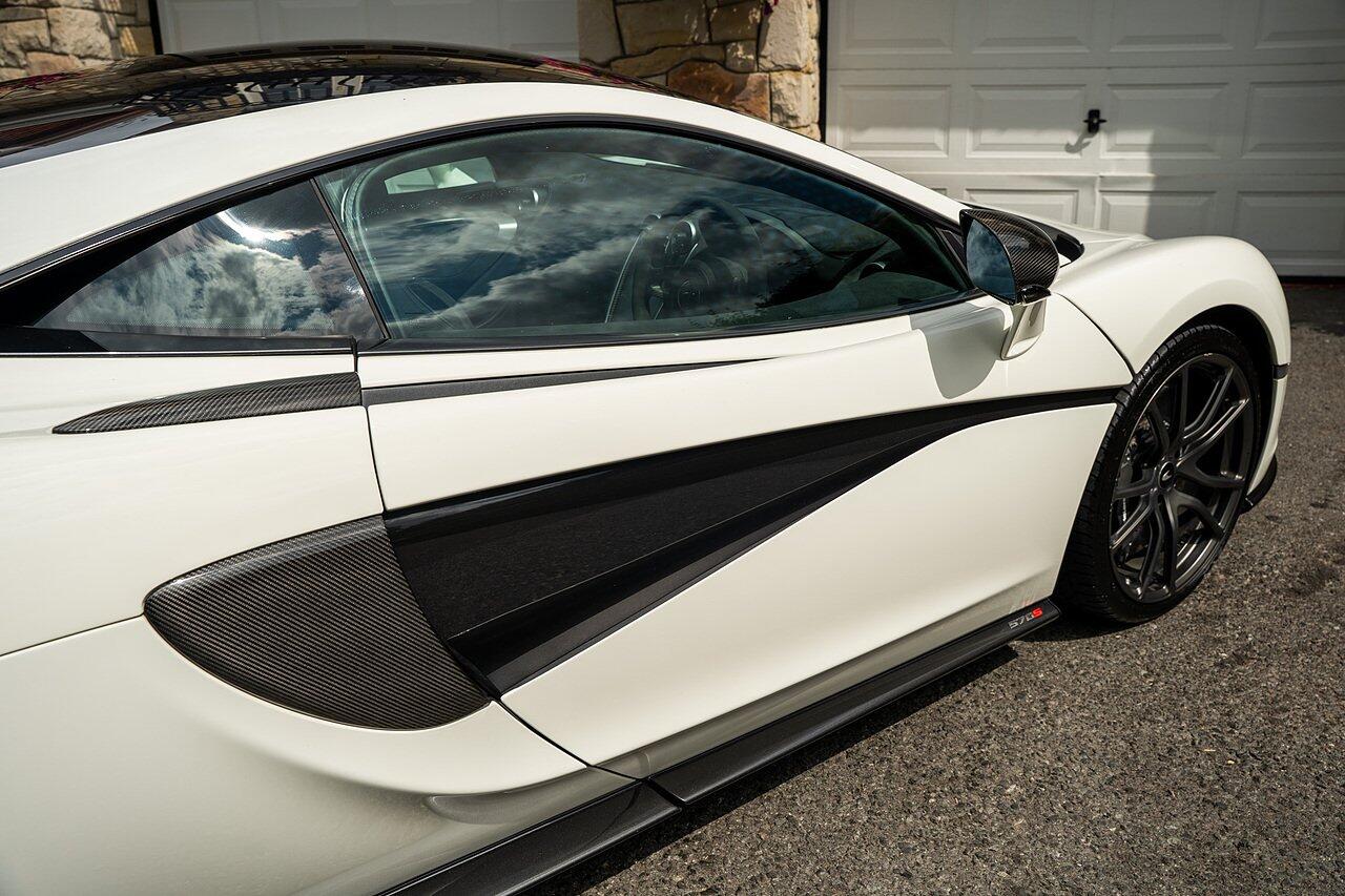 McLaren 570S view 104