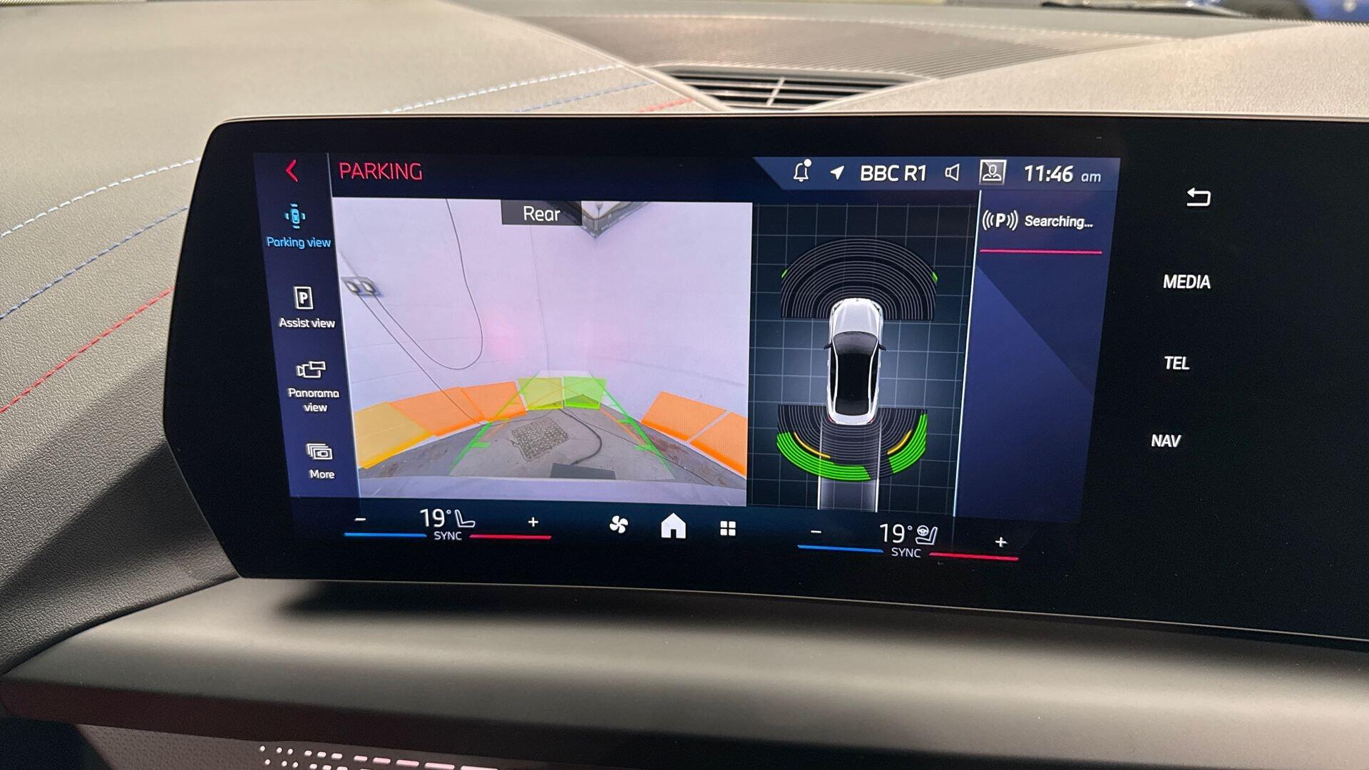 BMW 2 Series view 28
