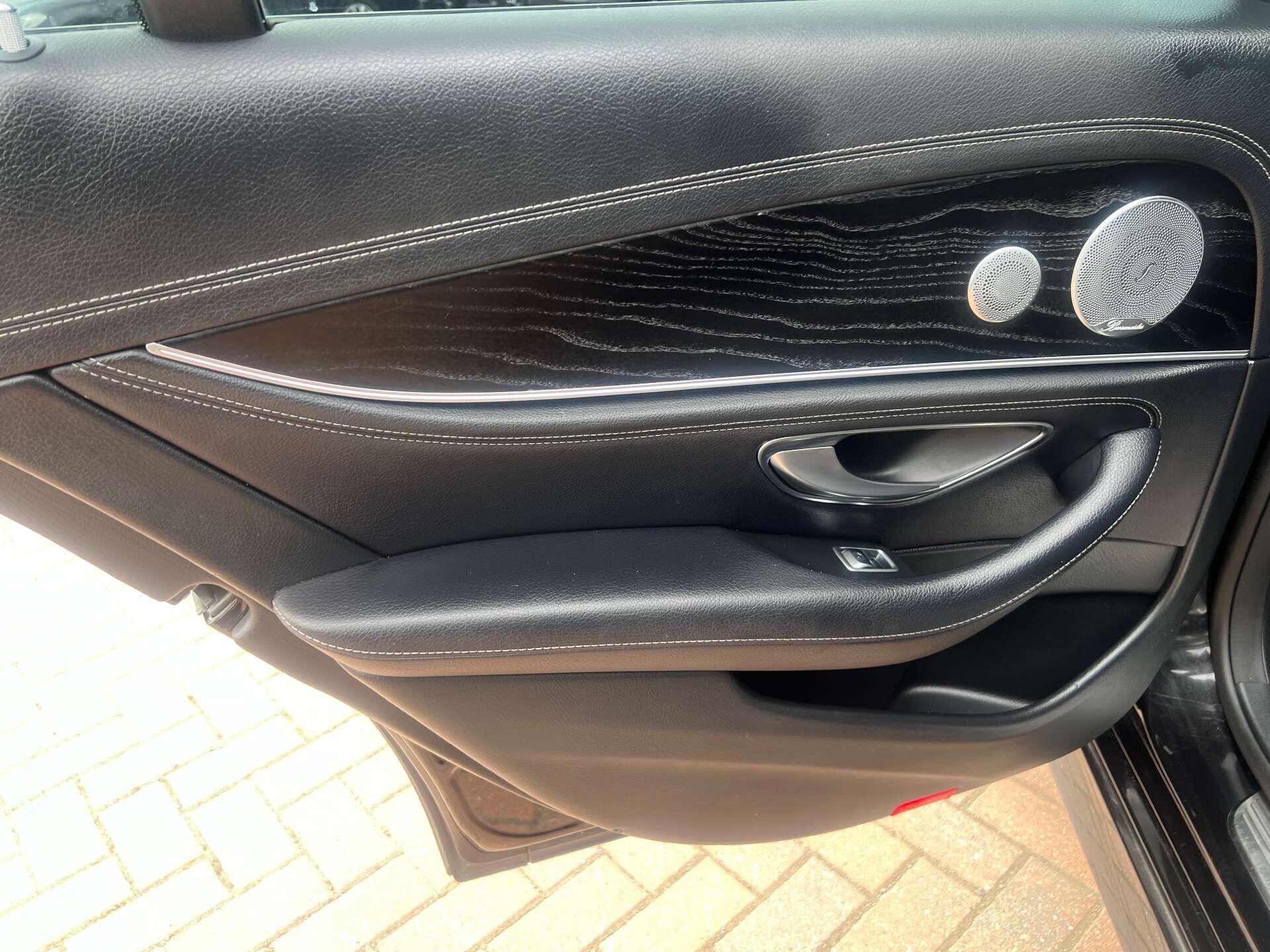 Mercedes-Benz E-Class view 67