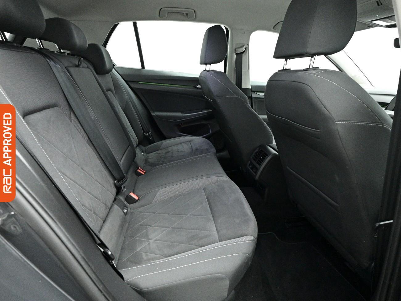 Volkswagen Golf view 13