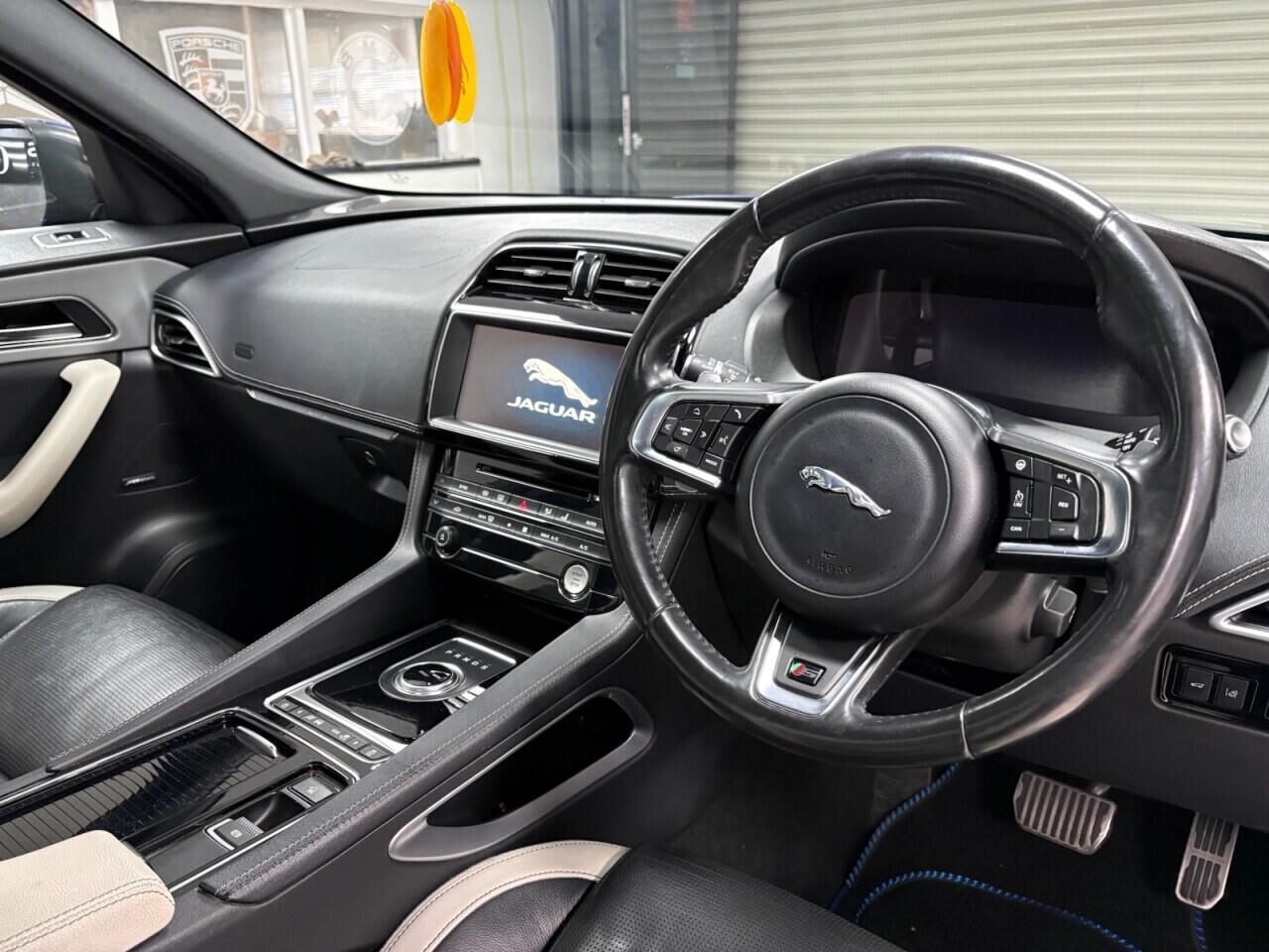 Jaguar F-Pace view 15