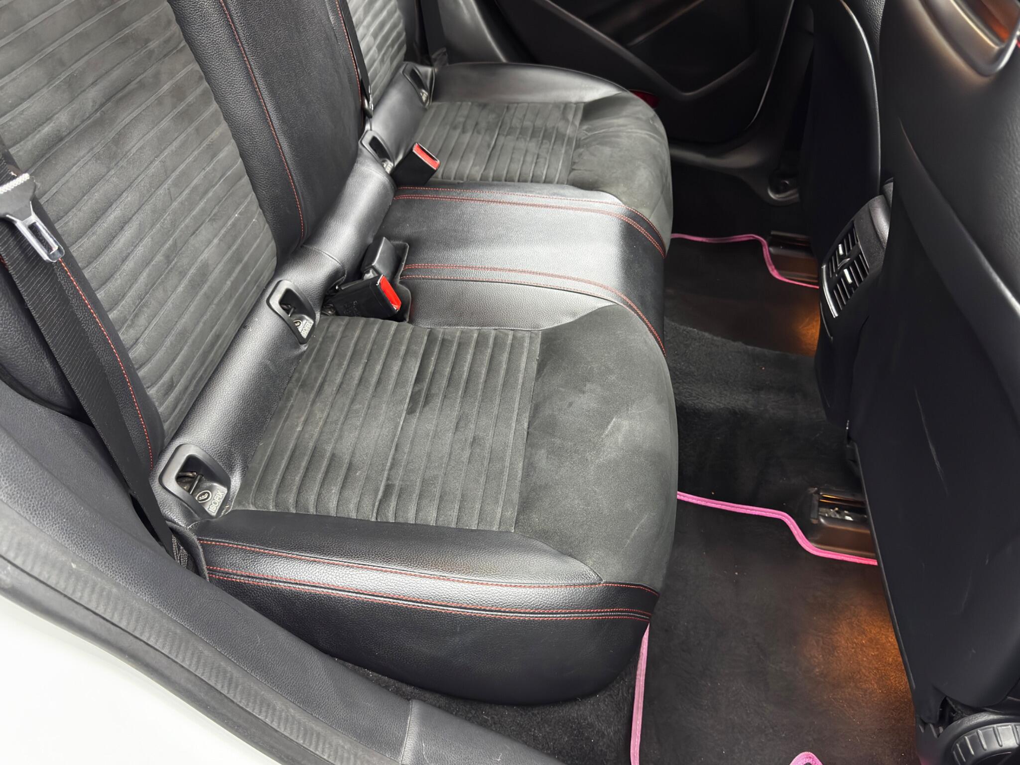 Mercedes-Benz Cla view 15
