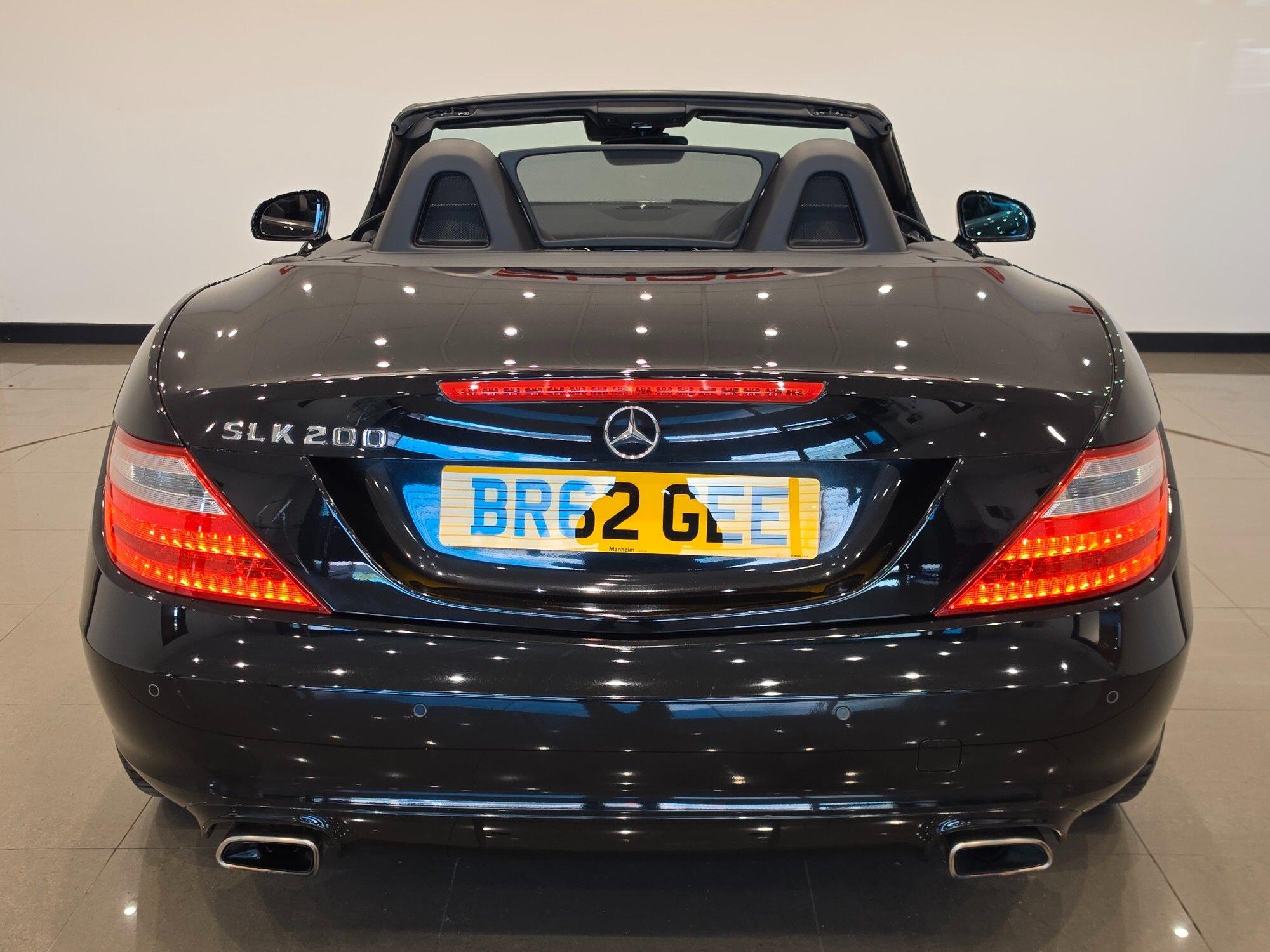 Mercedes-Benz SLK view 8