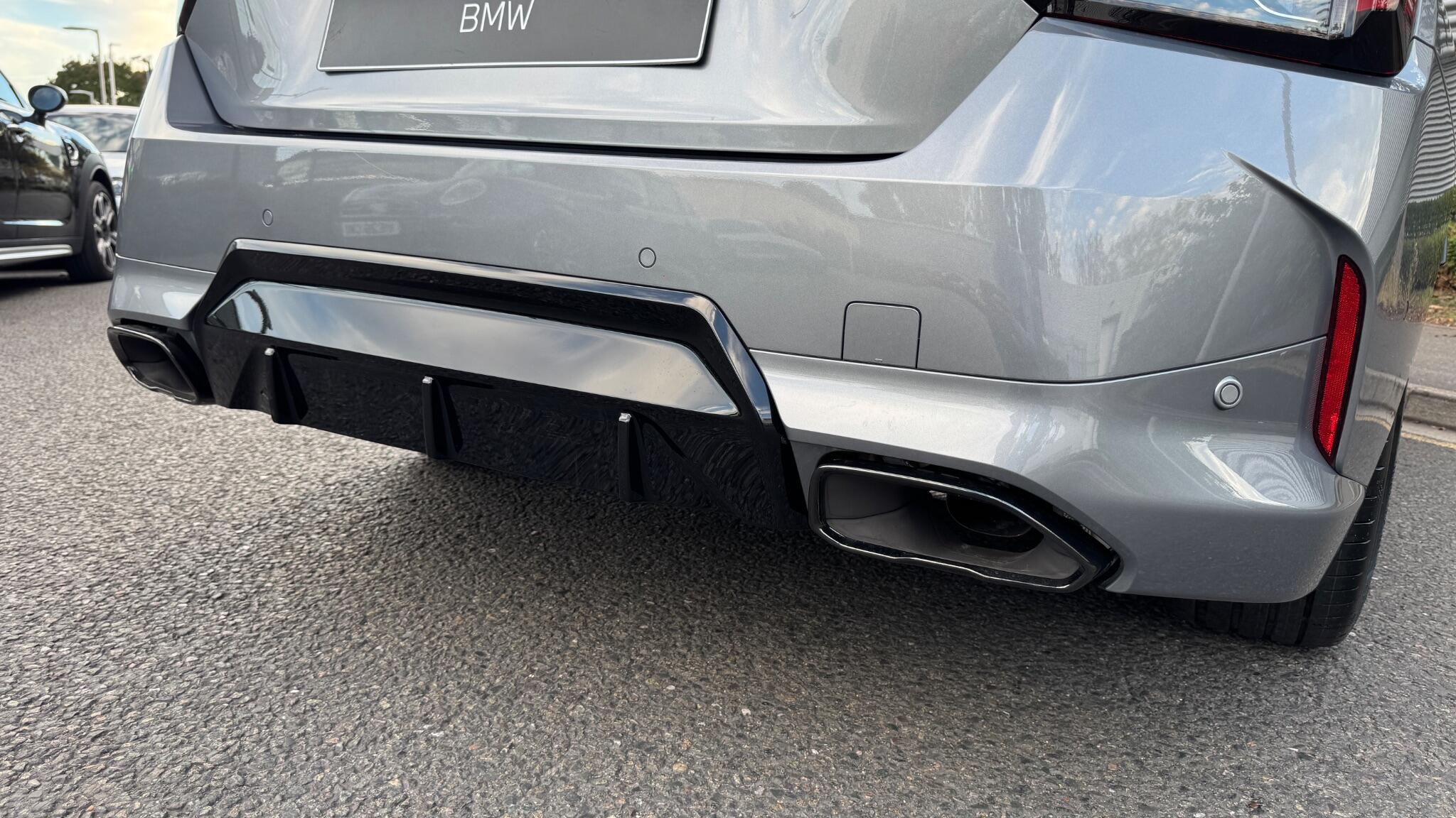 BMW 2 Series view 4