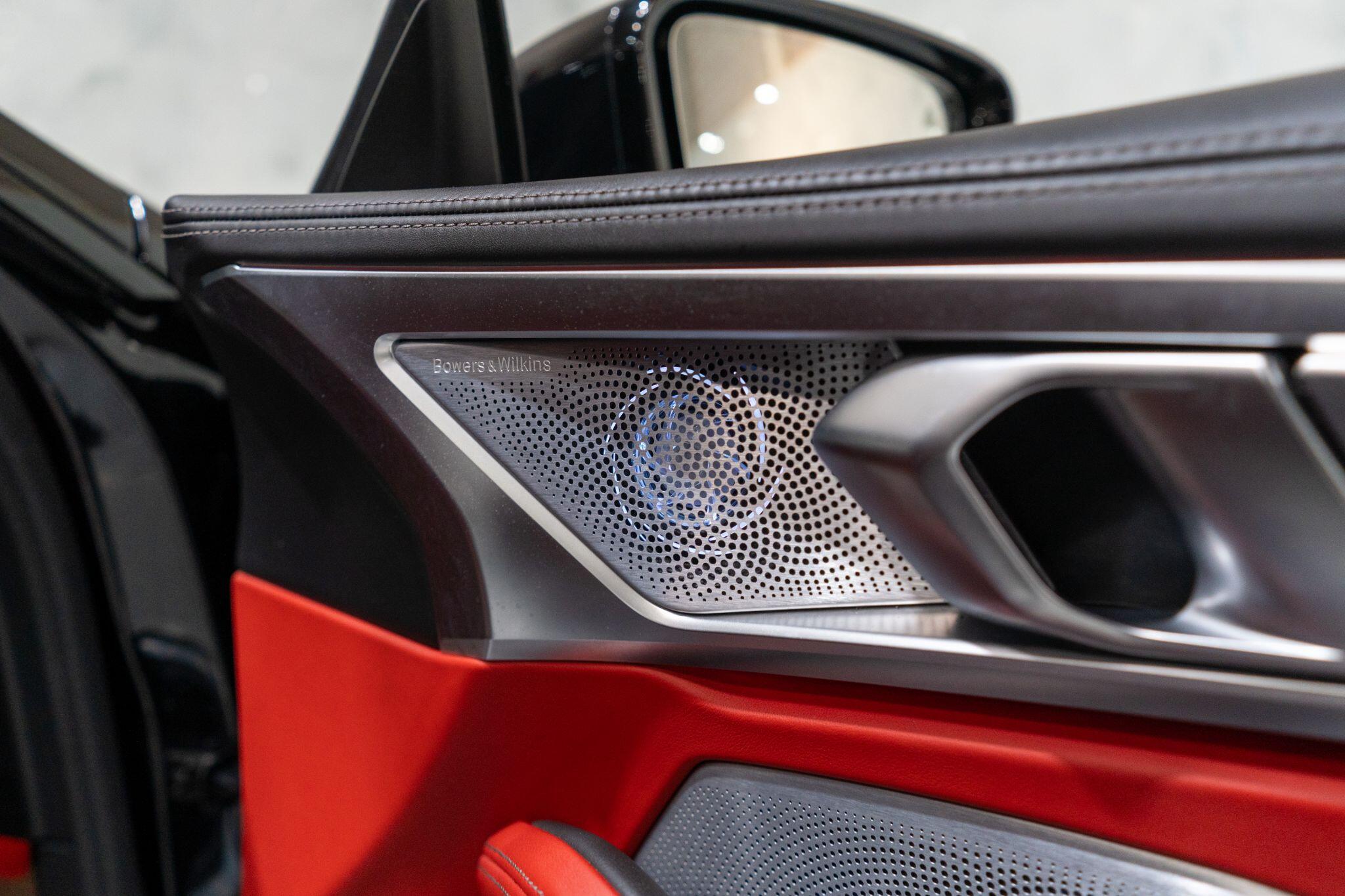 BMW 8 Series view 43