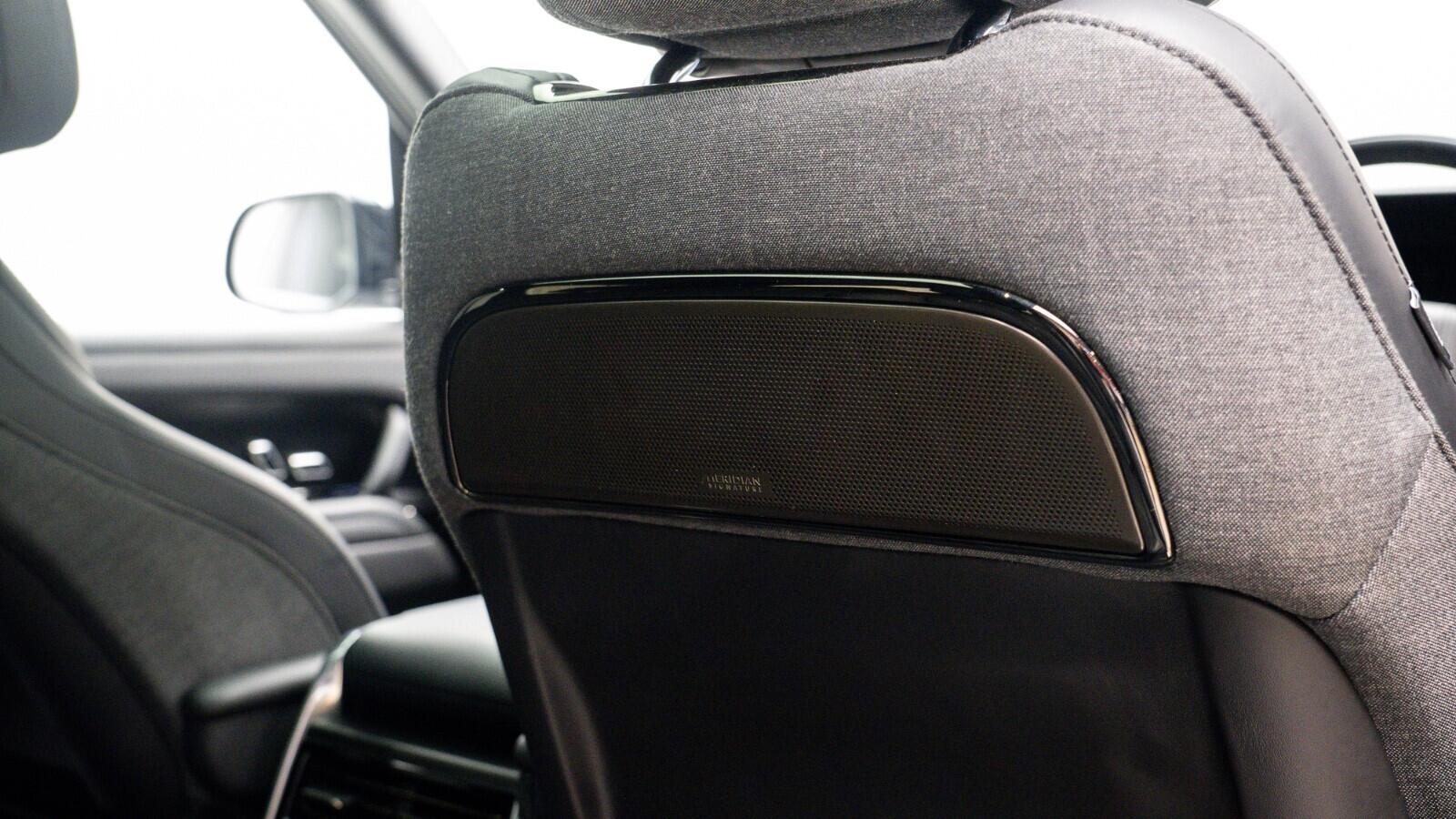 Land Rover Range Rover view 11