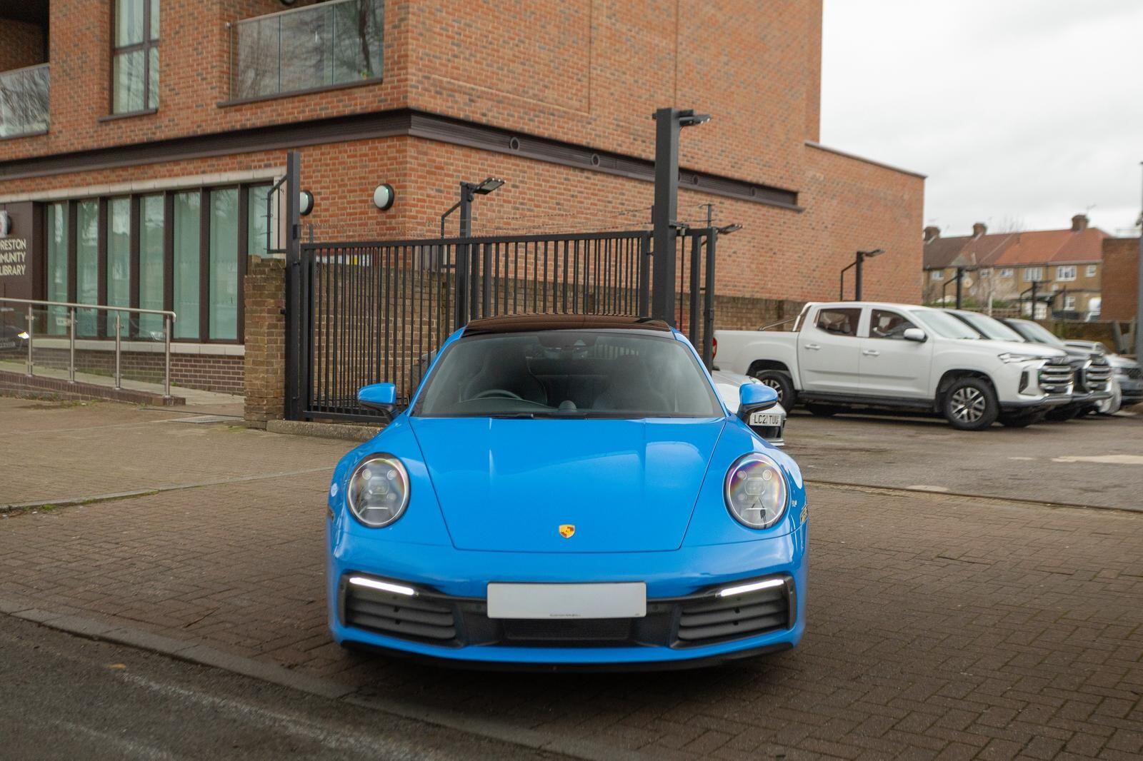 Porsche 911 view 2