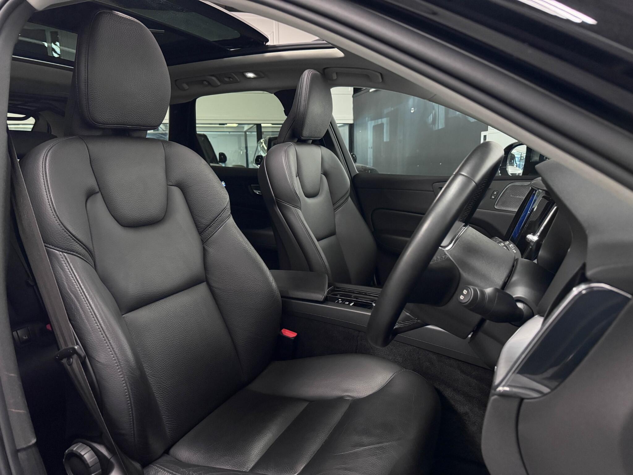 Volvo XC60 view 31